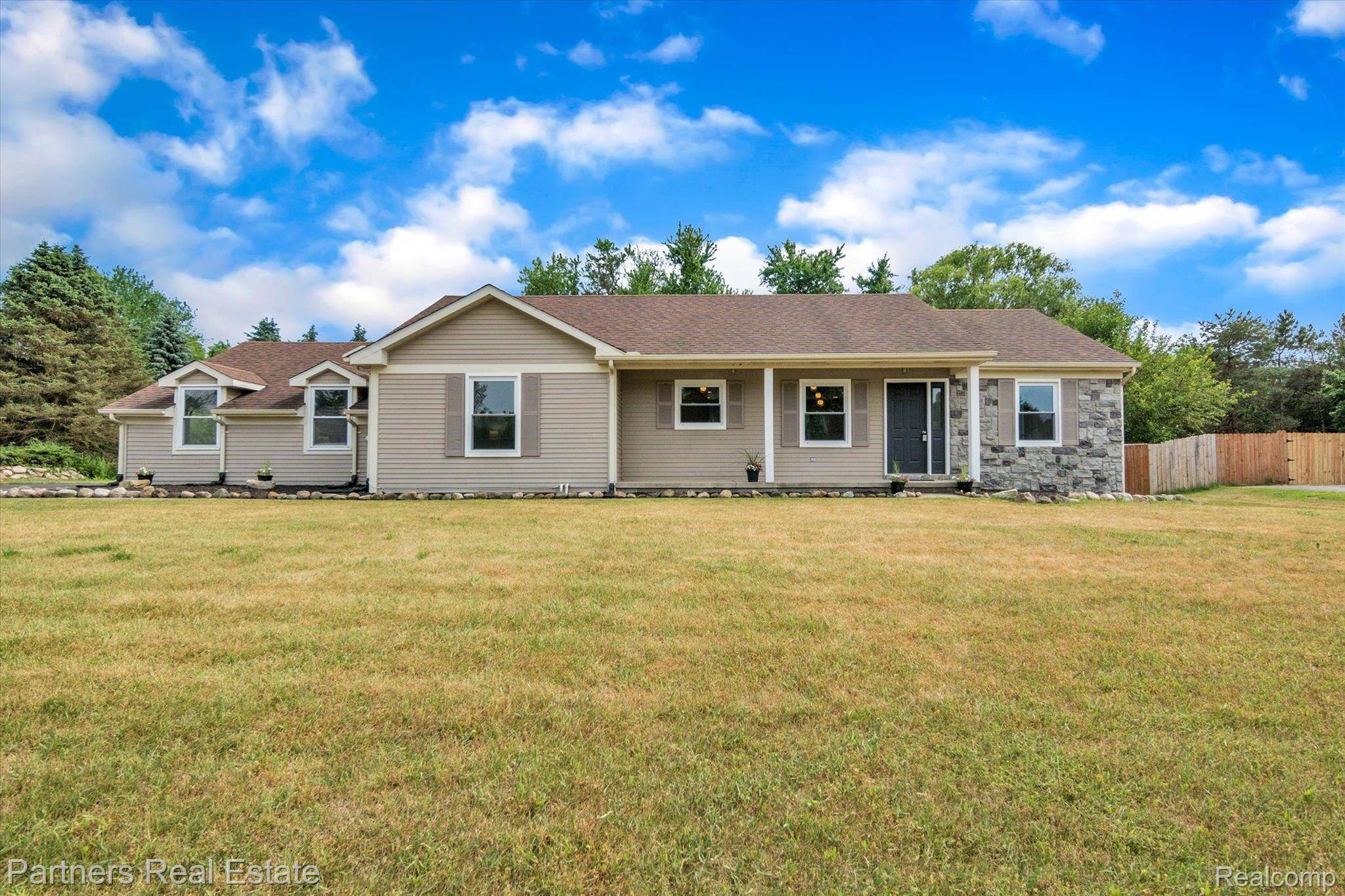 Brighton, MI 48116,8938 McColl Side RD