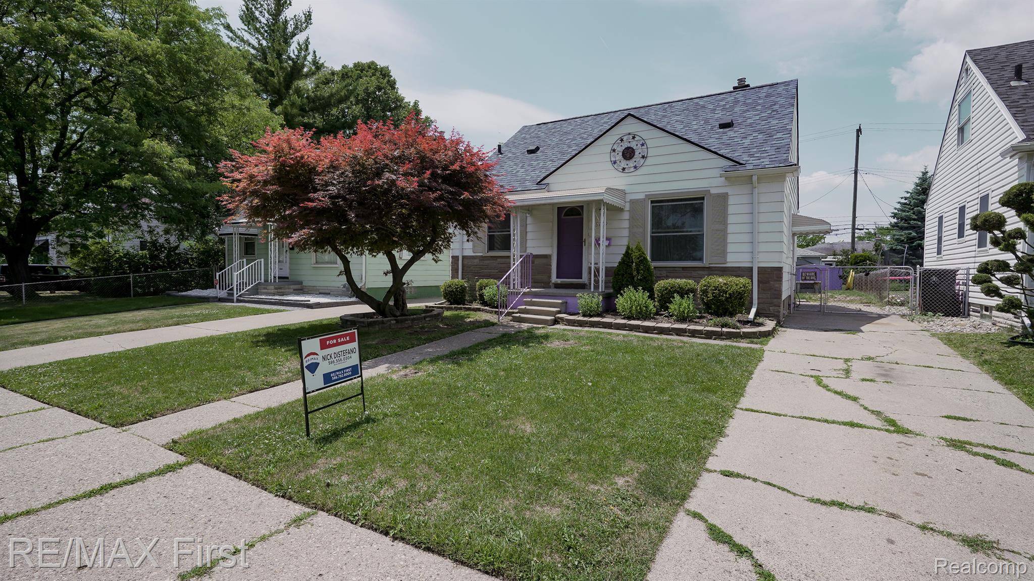 Roseville, MI 48066,25779 GROVELAND ST