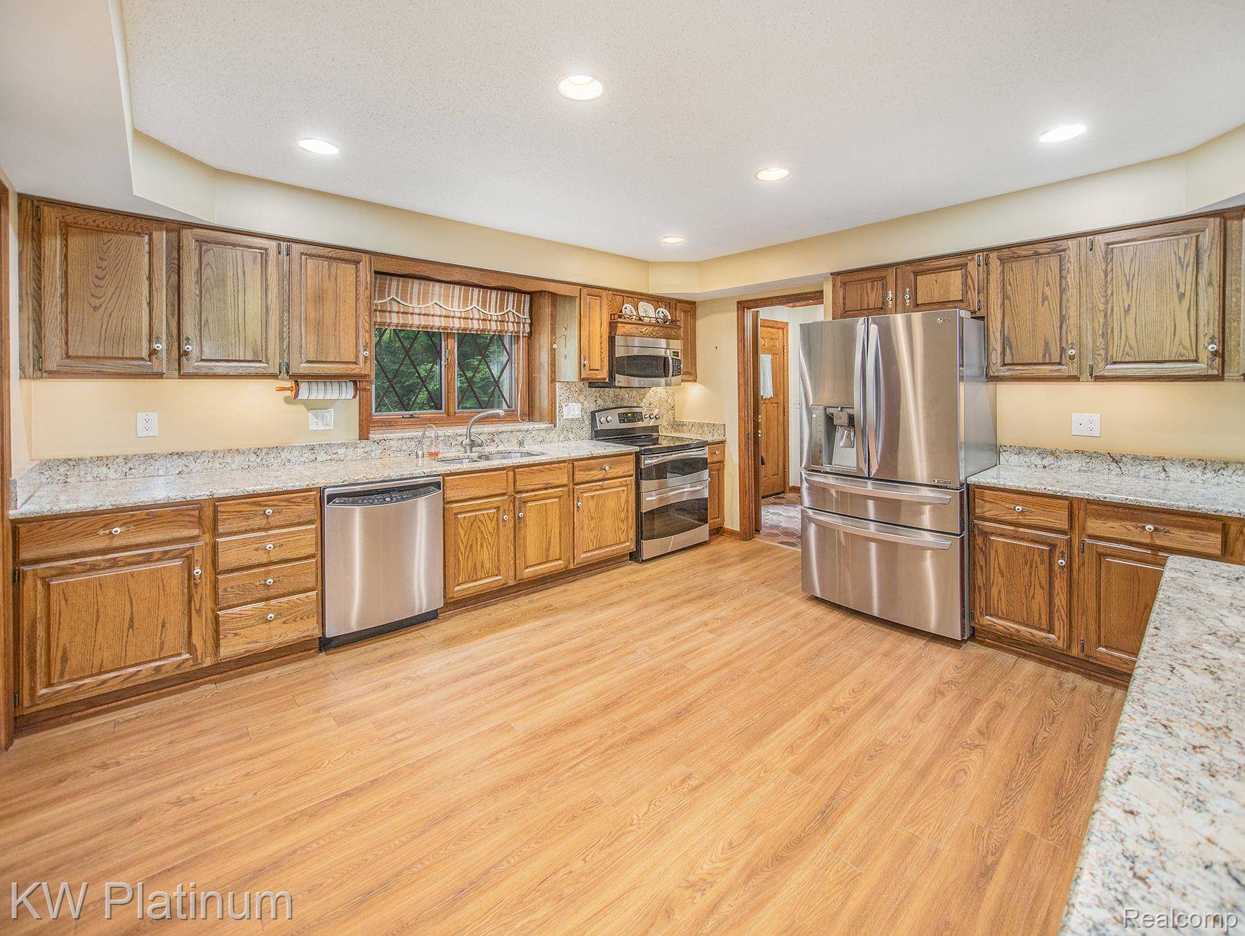 Rochester Hills, MI 48307,3550 WINTER CREEK RD