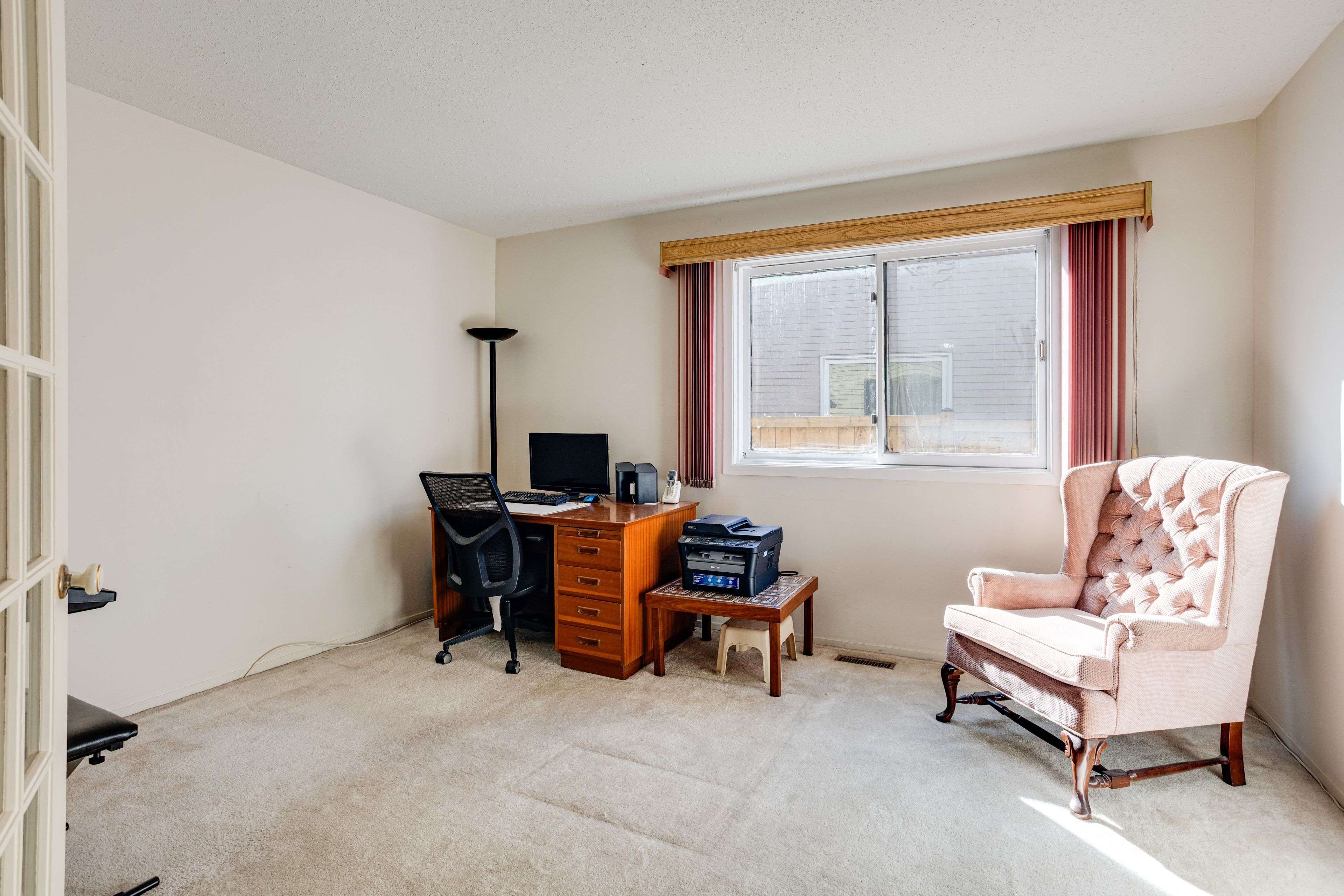 Orleans - Convent Glen And Area, ON K1C 2Y5,1807 Brousseau CRES