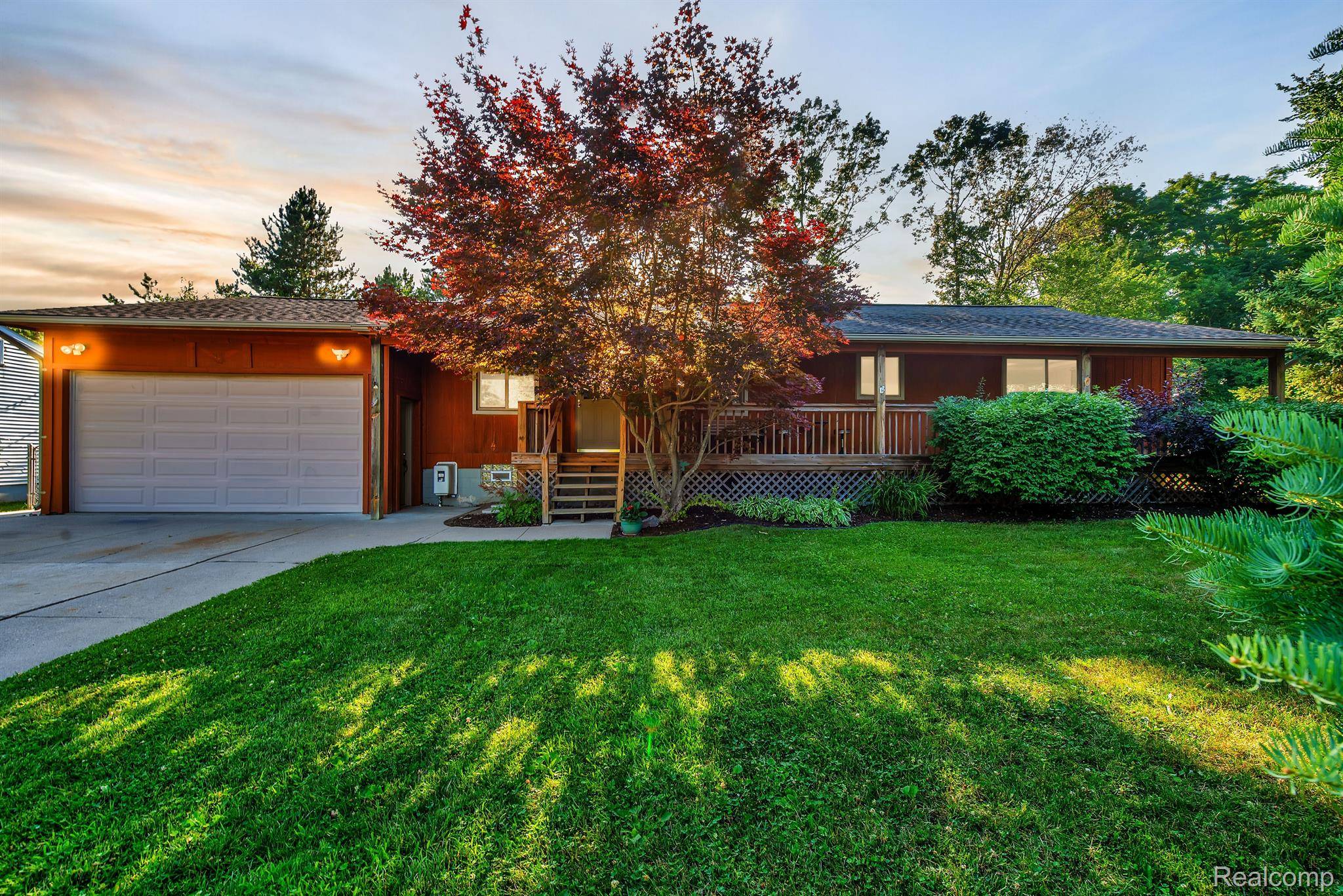 Wixom, MI 48393,2261 Orland