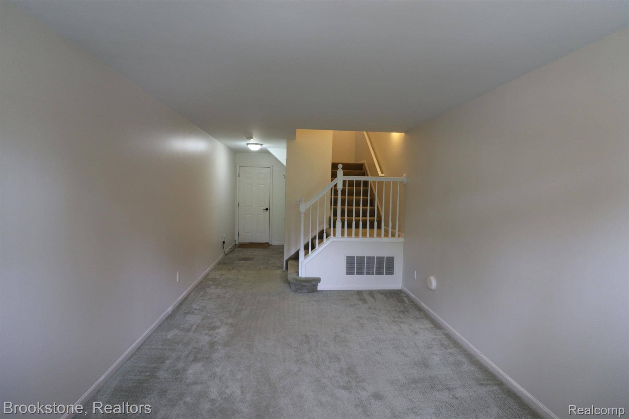 Wixom, MI 48393,232 WRIGHT ST