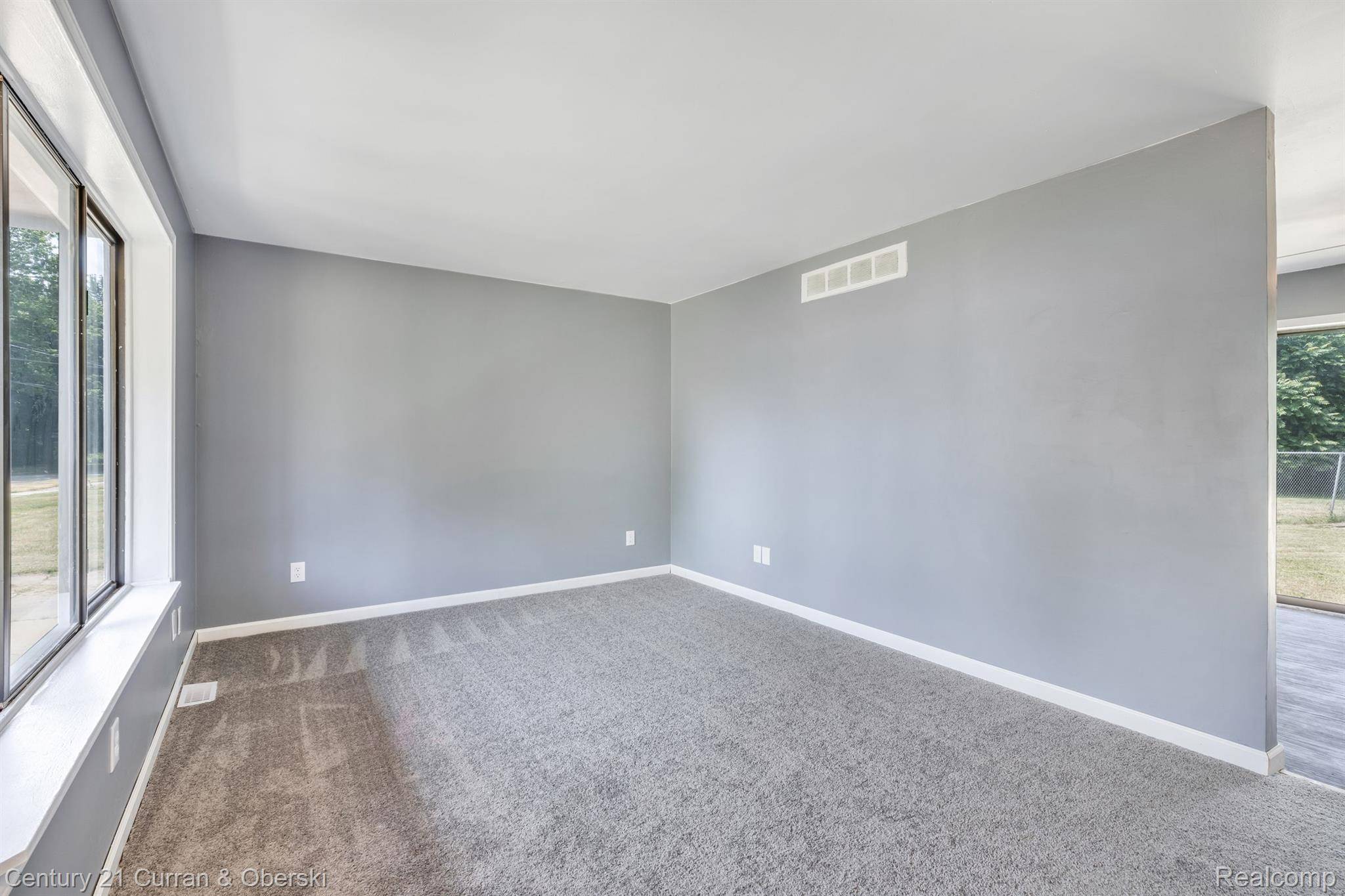 Inkster, MI 48141,28258 RIVERVIEW DR