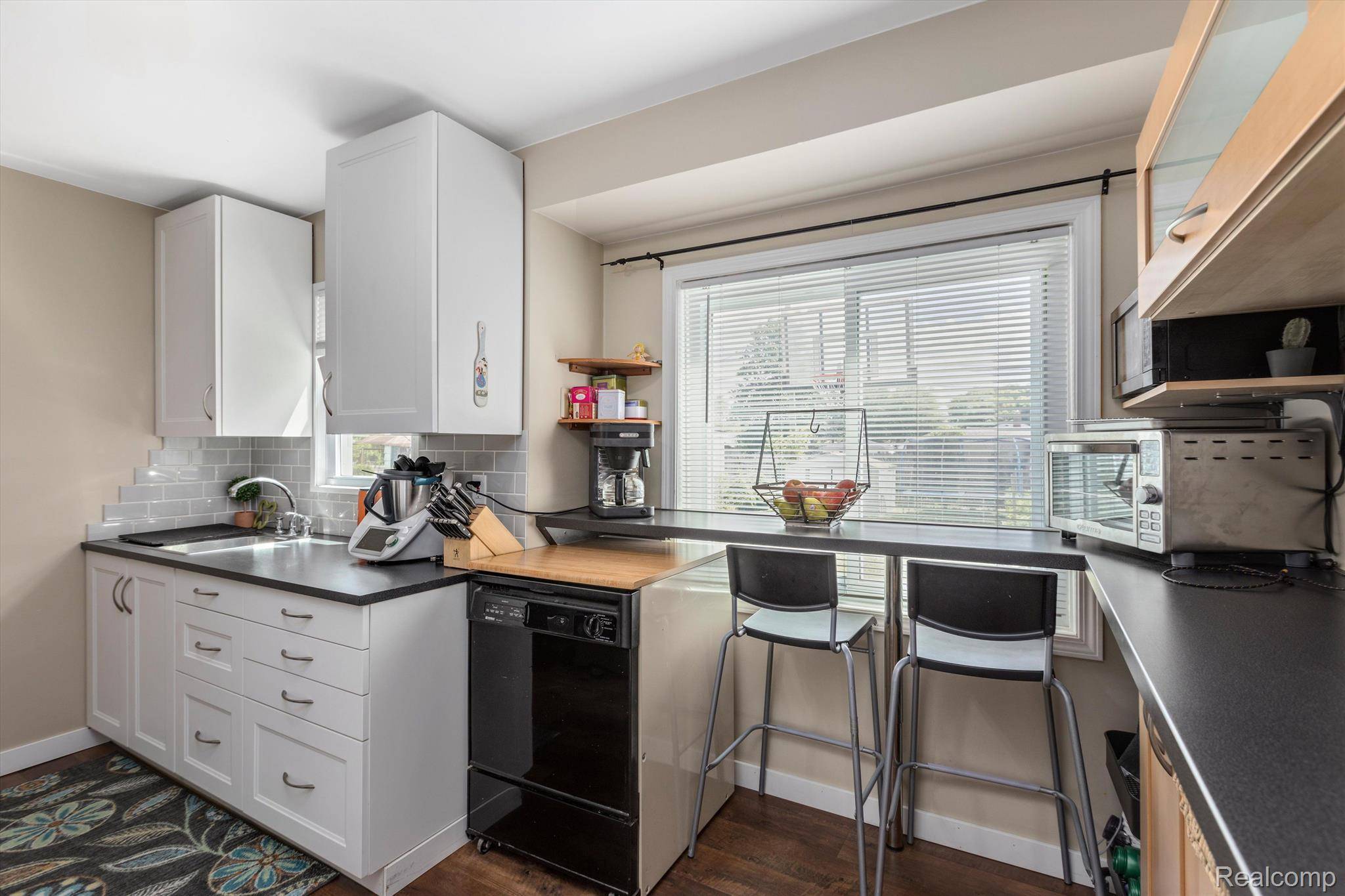 Roseville, MI 48066,29210 MICHIGAN ST