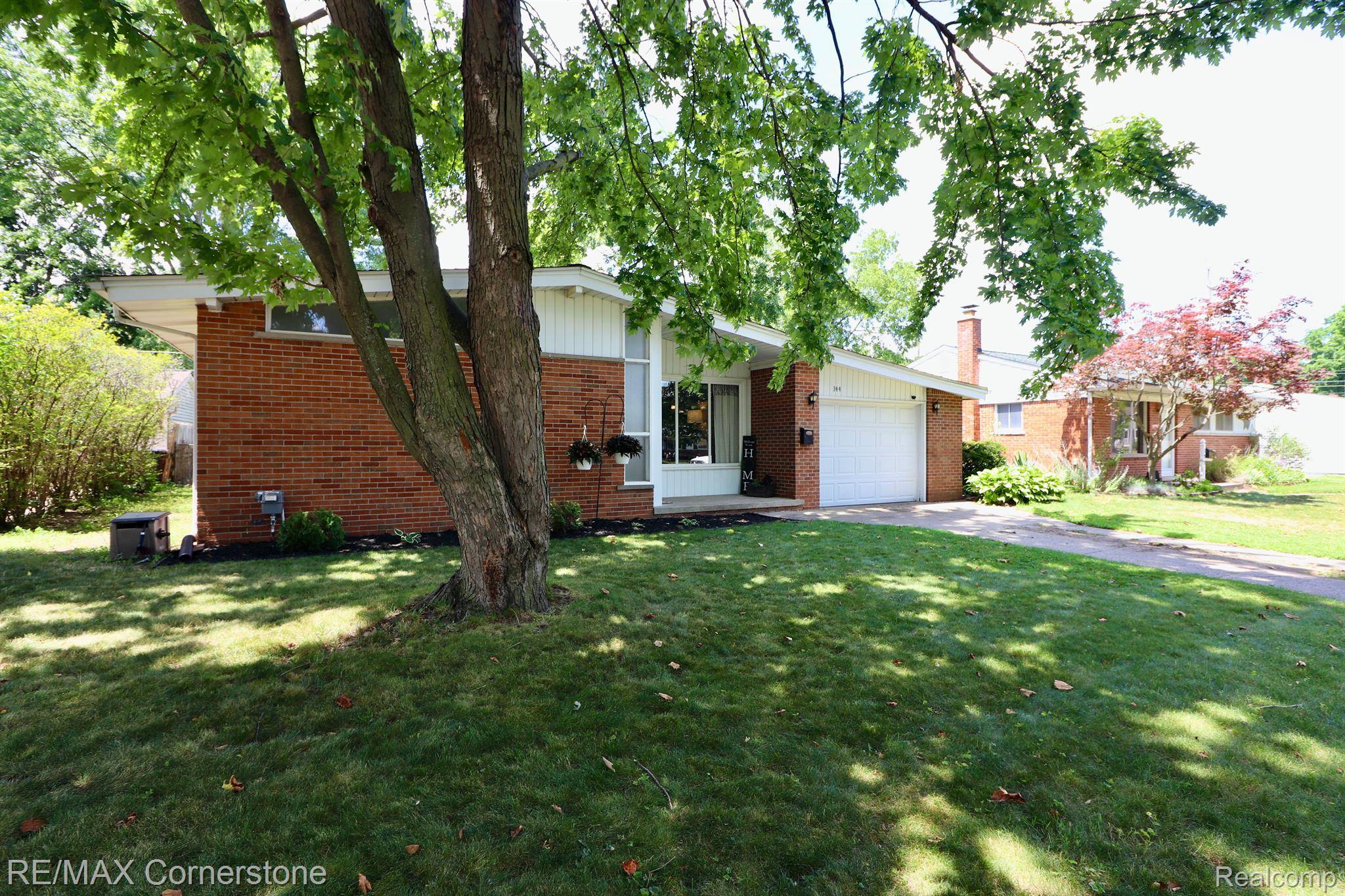 Westland, MI 48186,144 S DOBSON ST