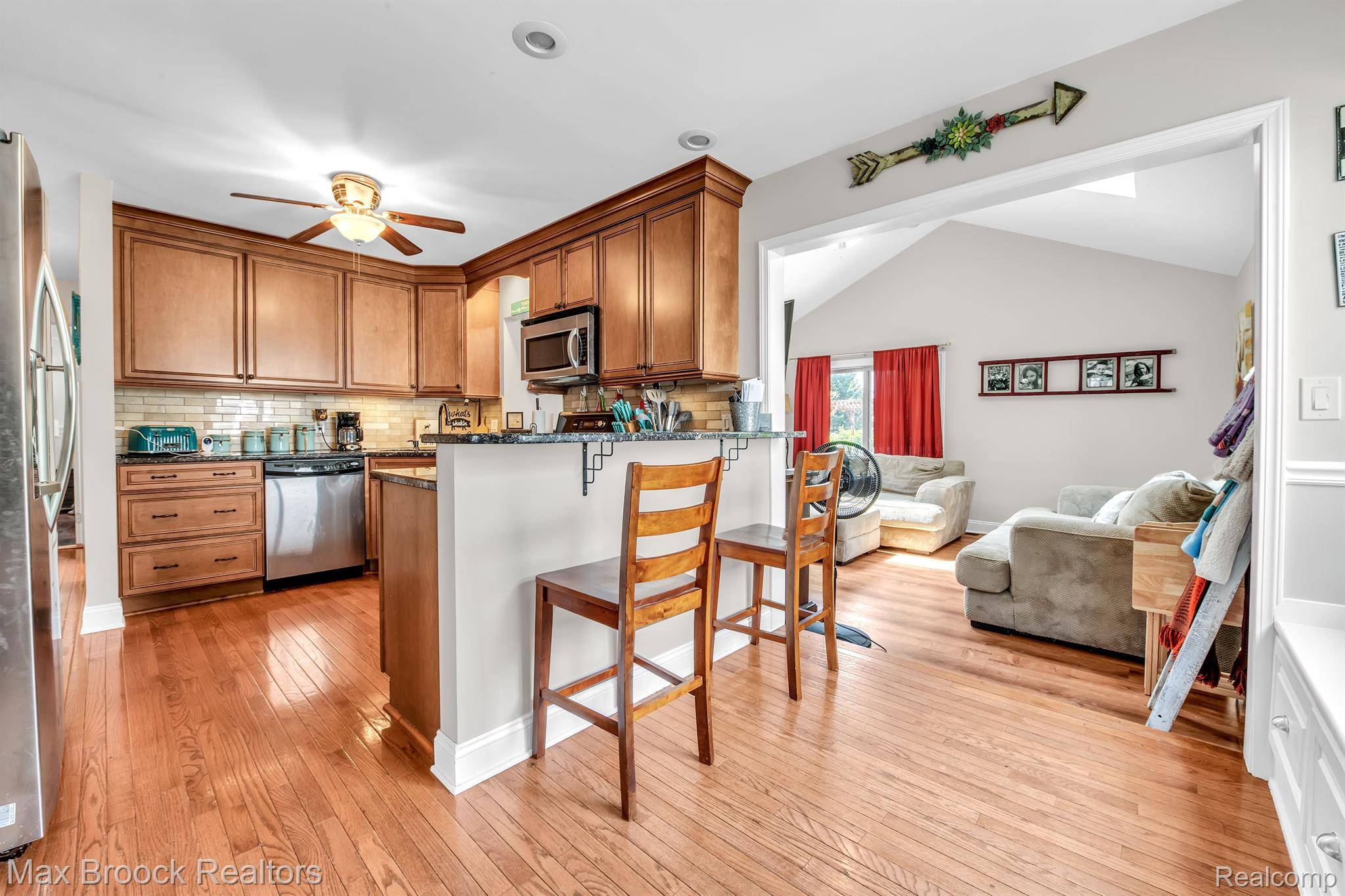 Woodhaven, MI 48183,25058 MONTEBELLO DR