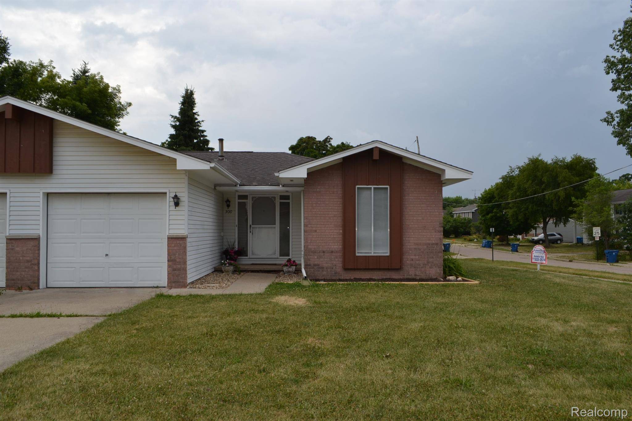 Linden, MI 48451,300 MURPHY ST