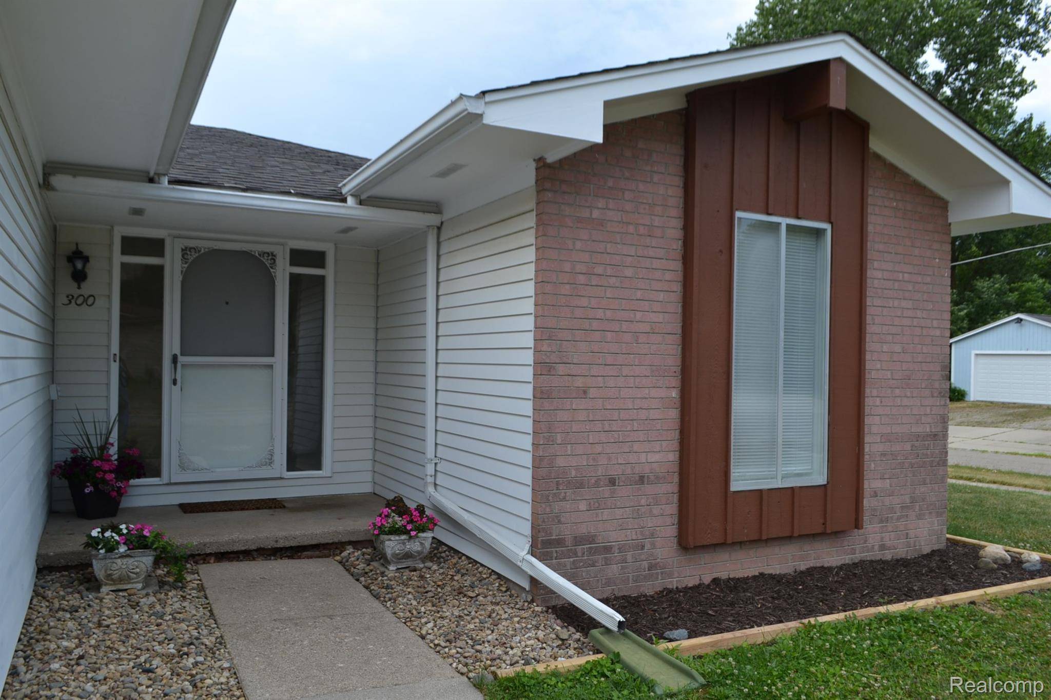 Linden, MI 48451,300 MURPHY ST