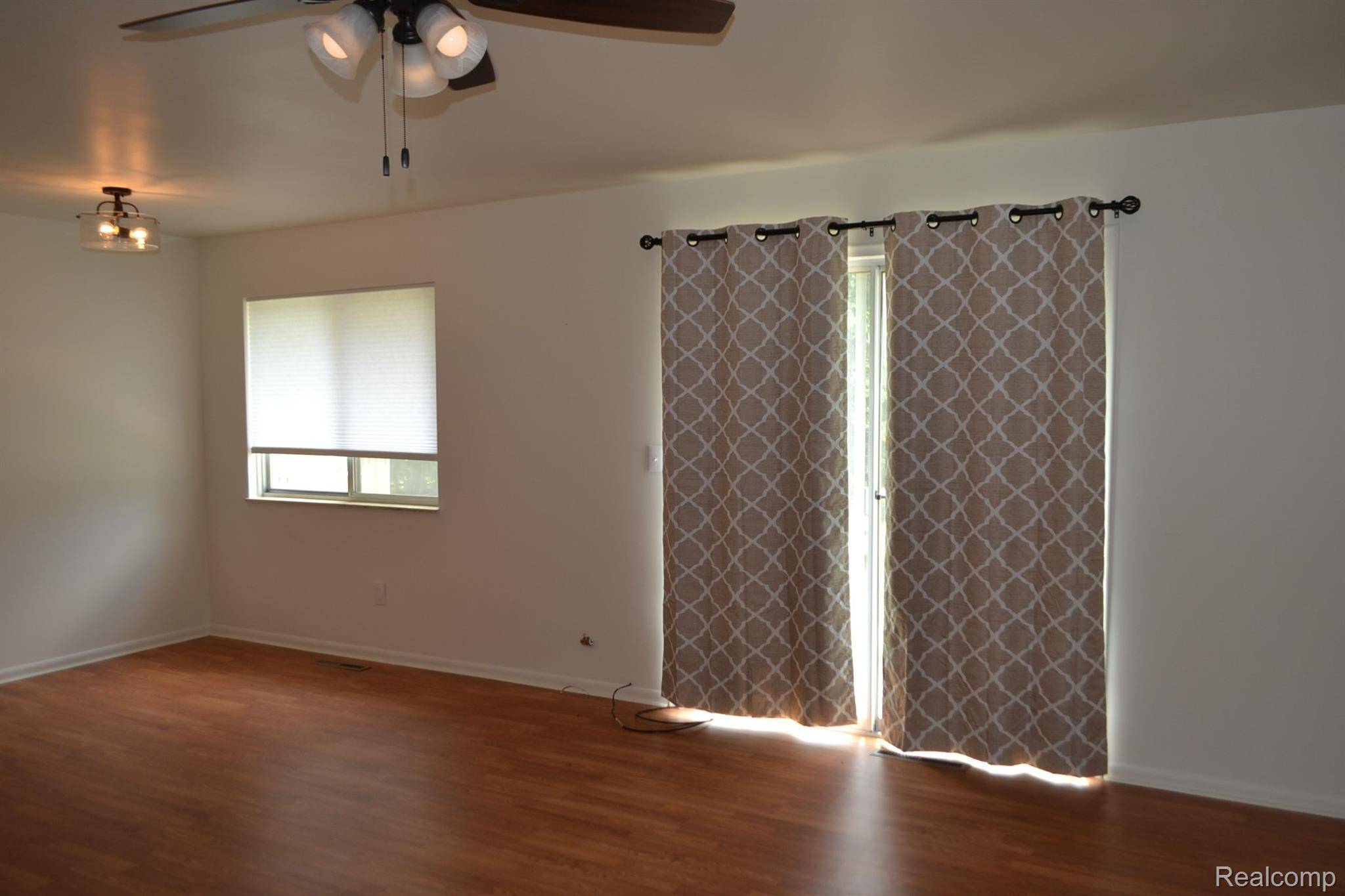 Linden, MI 48451,300 MURPHY ST