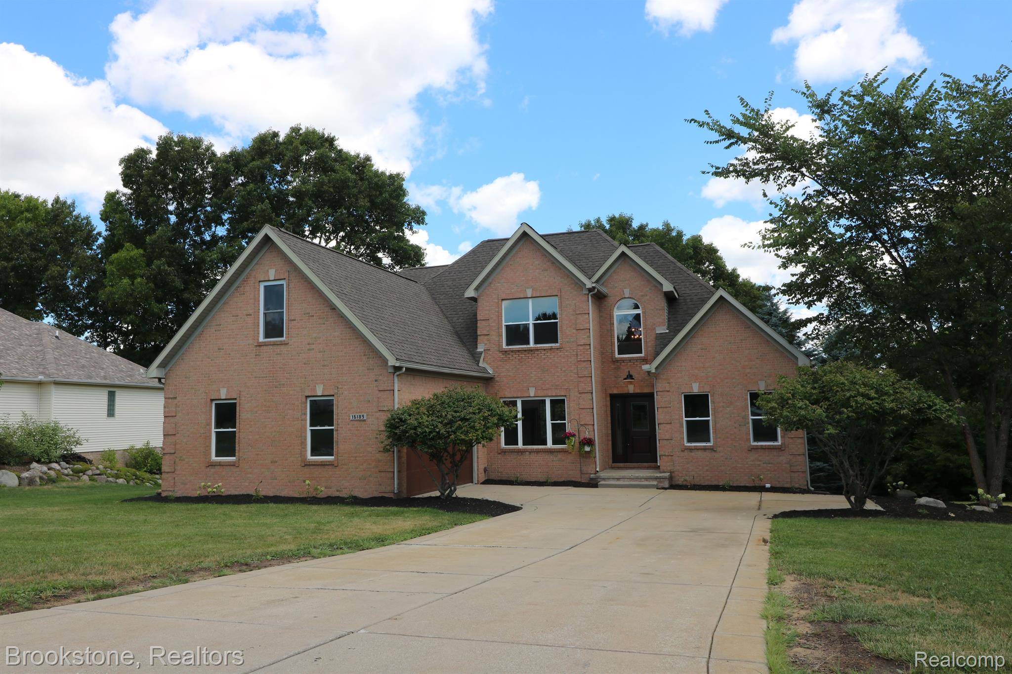 Linden, MI 48451,16189 HILL FOREST DR