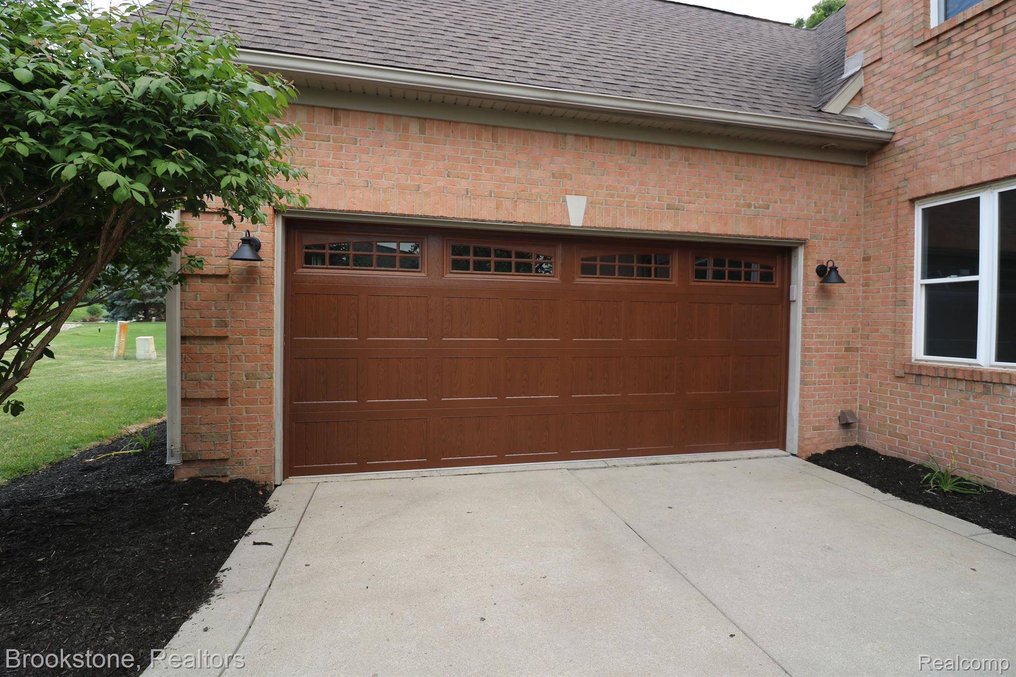 Linden, MI 48451,16189 HILL FOREST DR