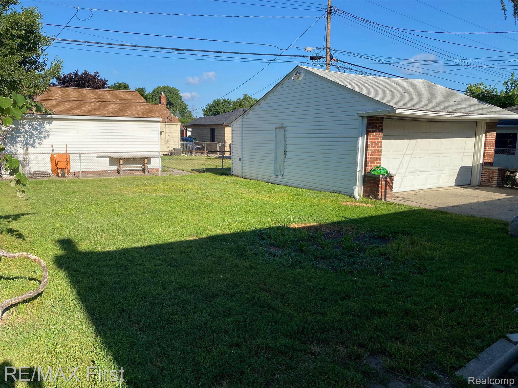 Roseville, MI 48066,28759 FLORAL ST