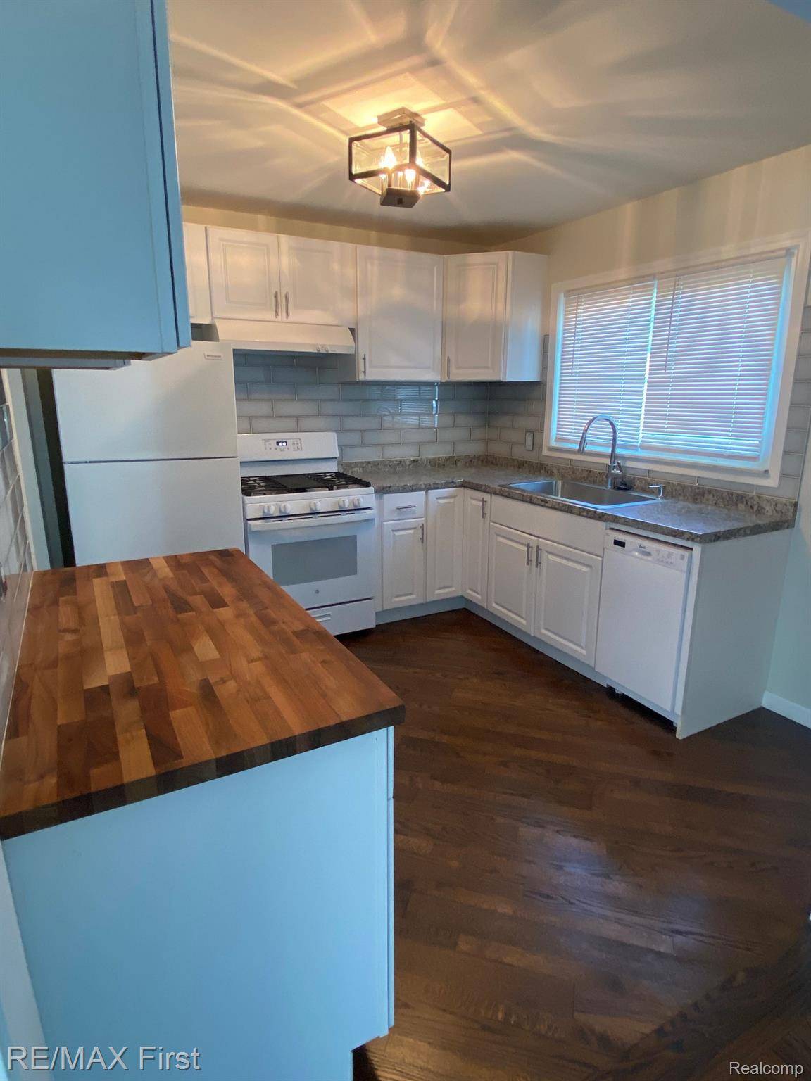 Roseville, MI 48066,28759 FLORAL ST