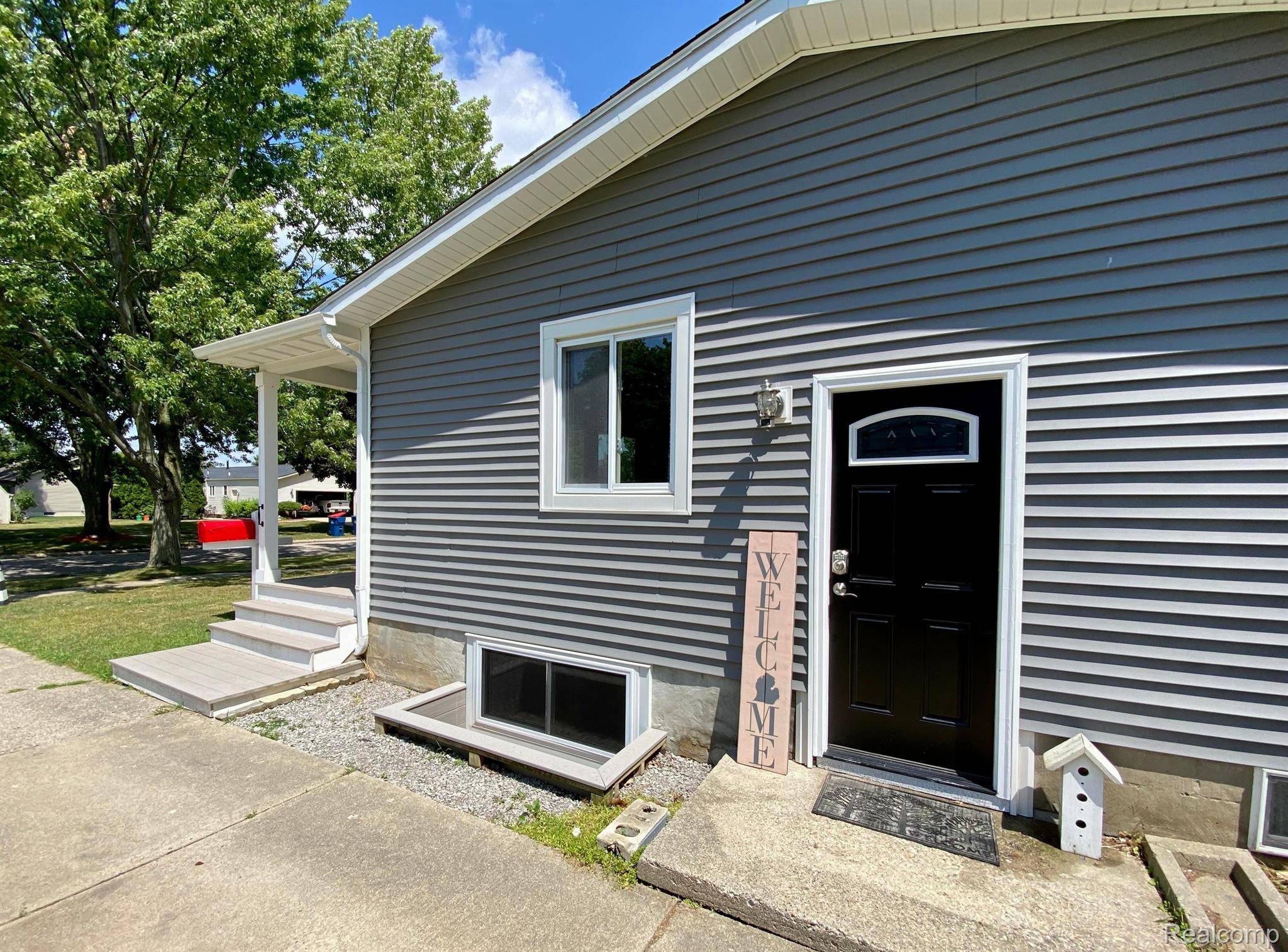 Davison, MI 48423,535 LEONA DR