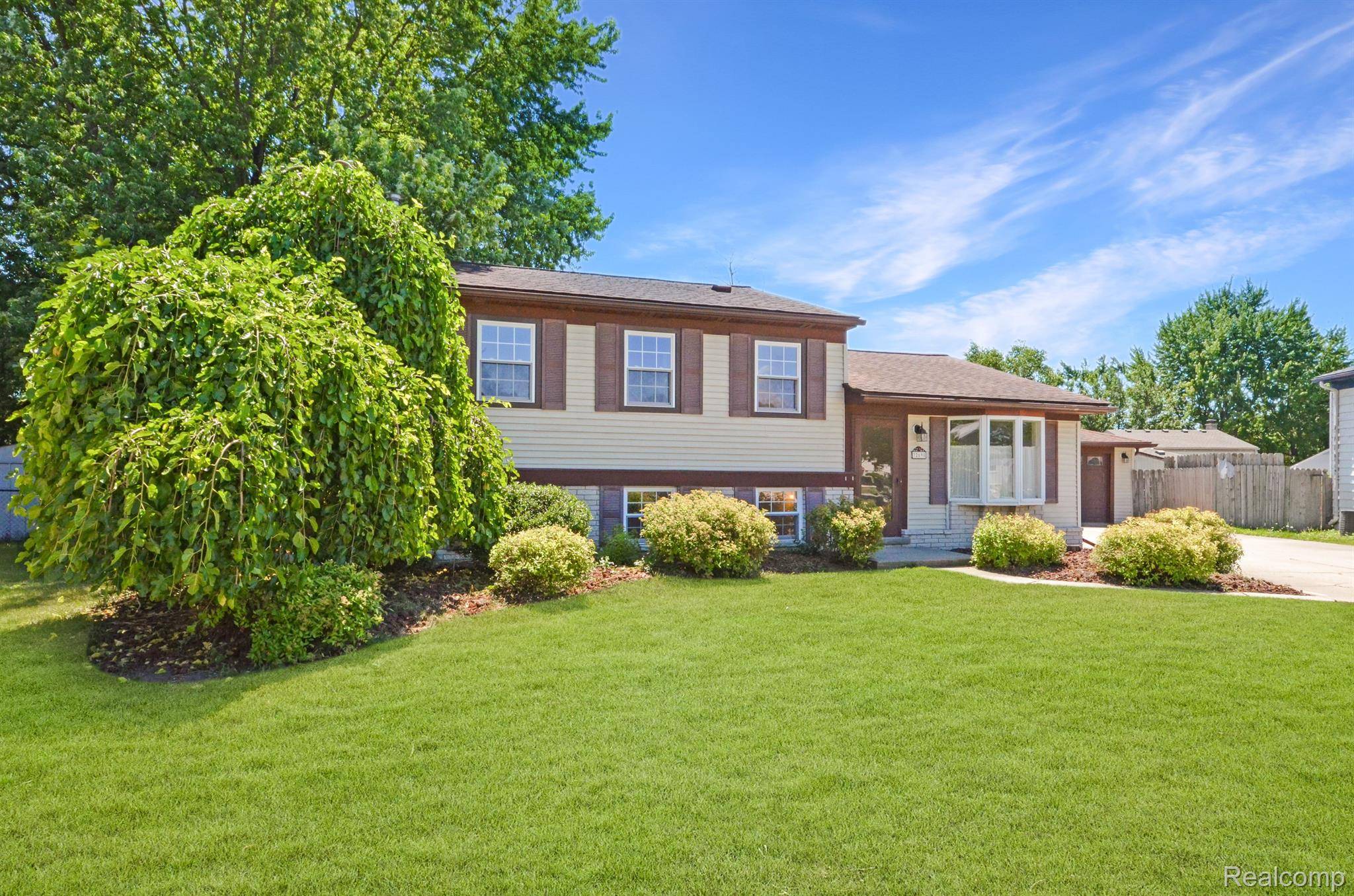 Chesterfield, MI 48047,32698 Conrad DR