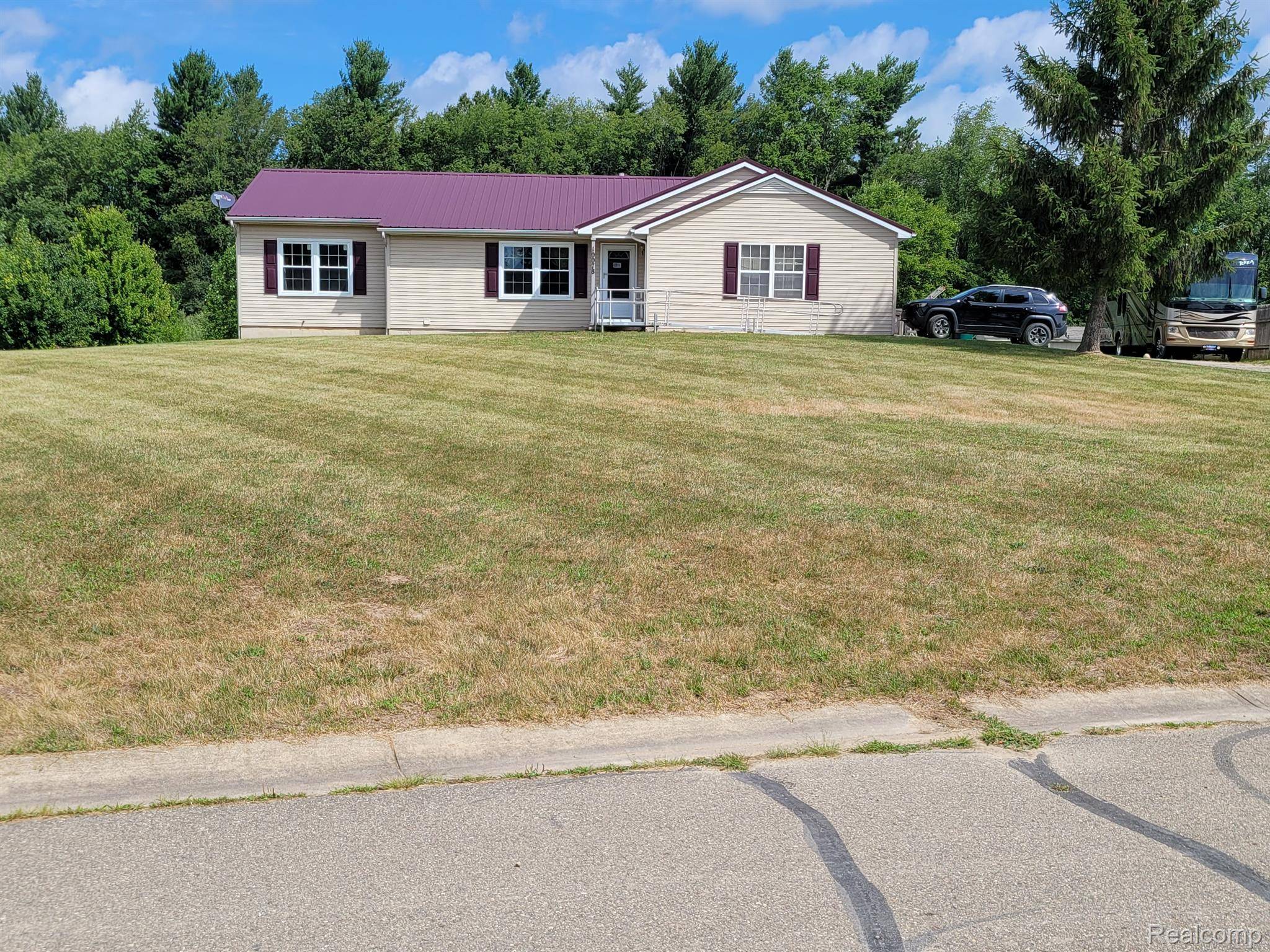 Perry, MI 48872,10078 REDHAWK