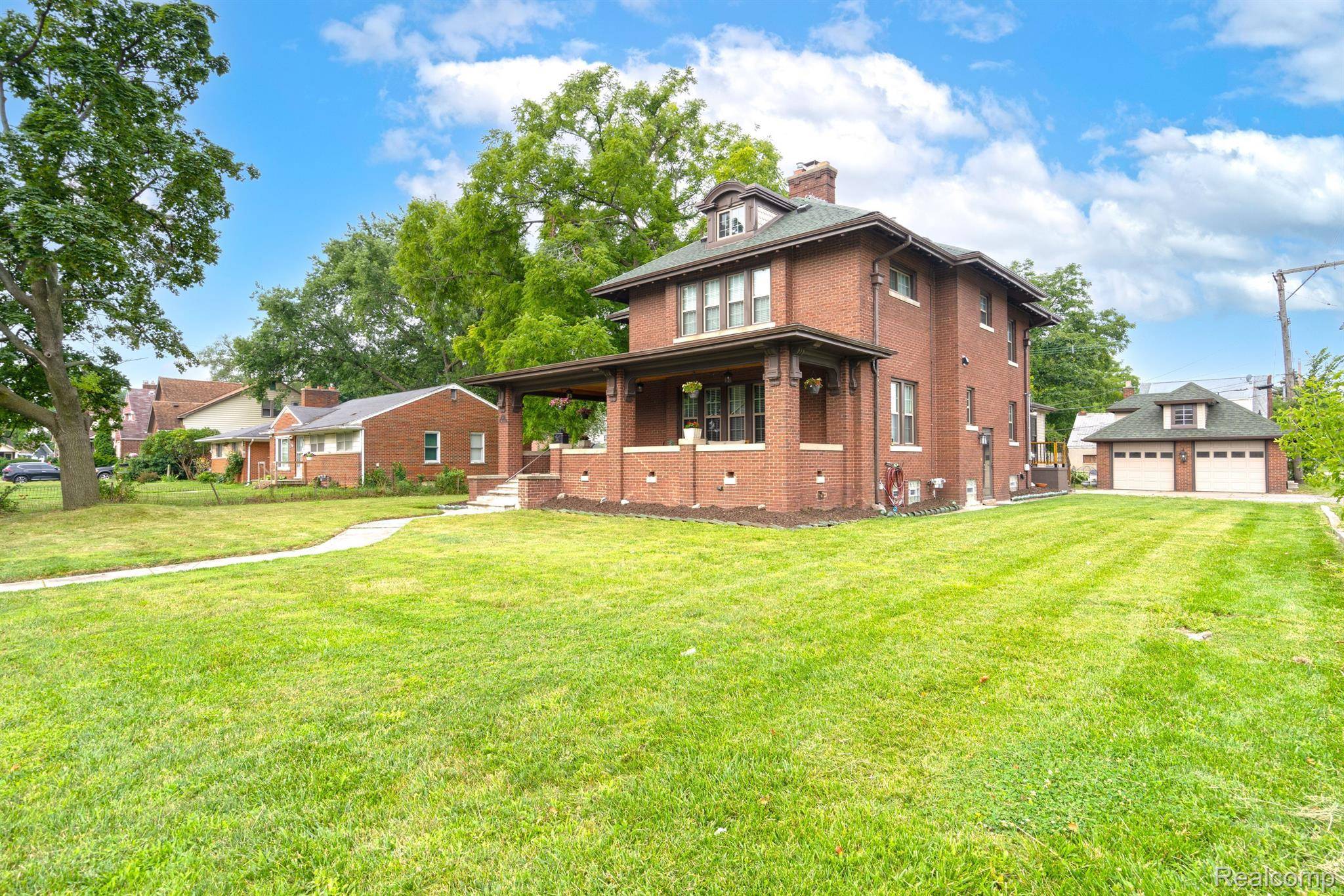 Roseville, MI 48066,26831 W Park ST