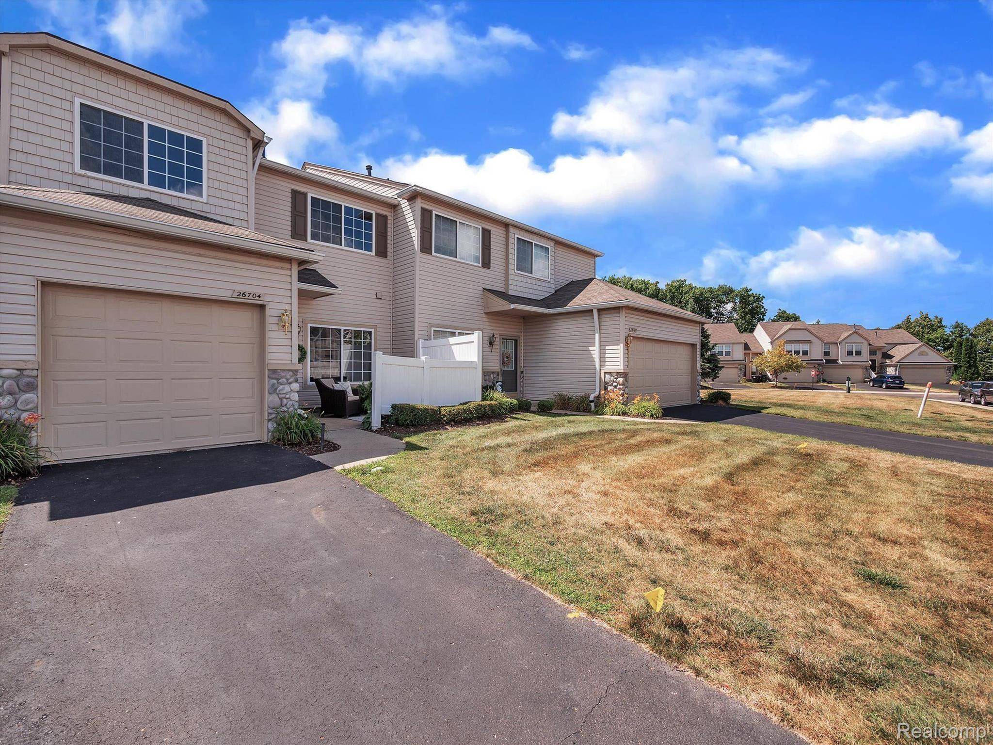 Woodhaven, MI 48183,26704 ASHTON DR