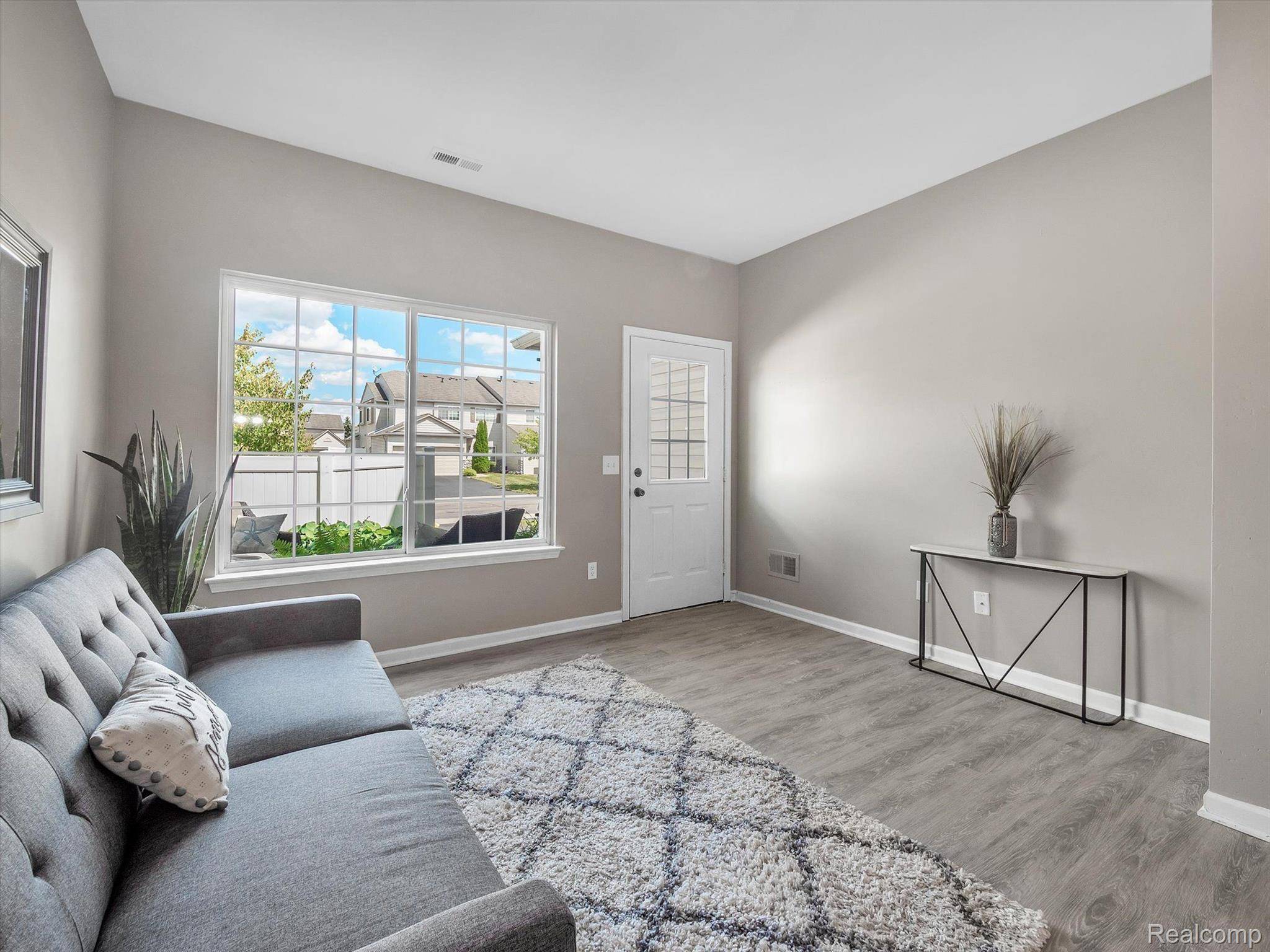 Woodhaven, MI 48183,26704 ASHTON DR