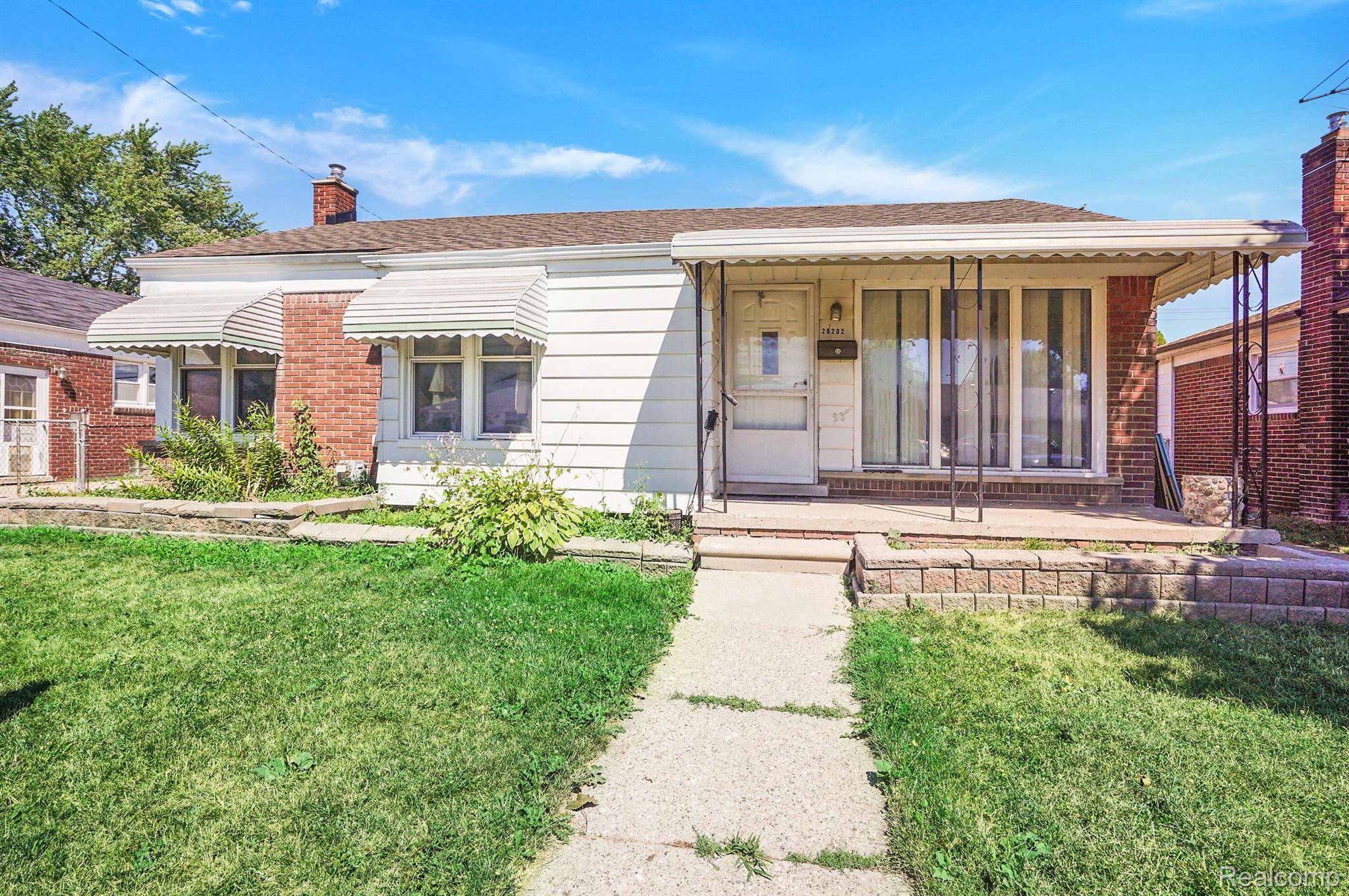 Roseville, MI 48066,28202 BOHN ST