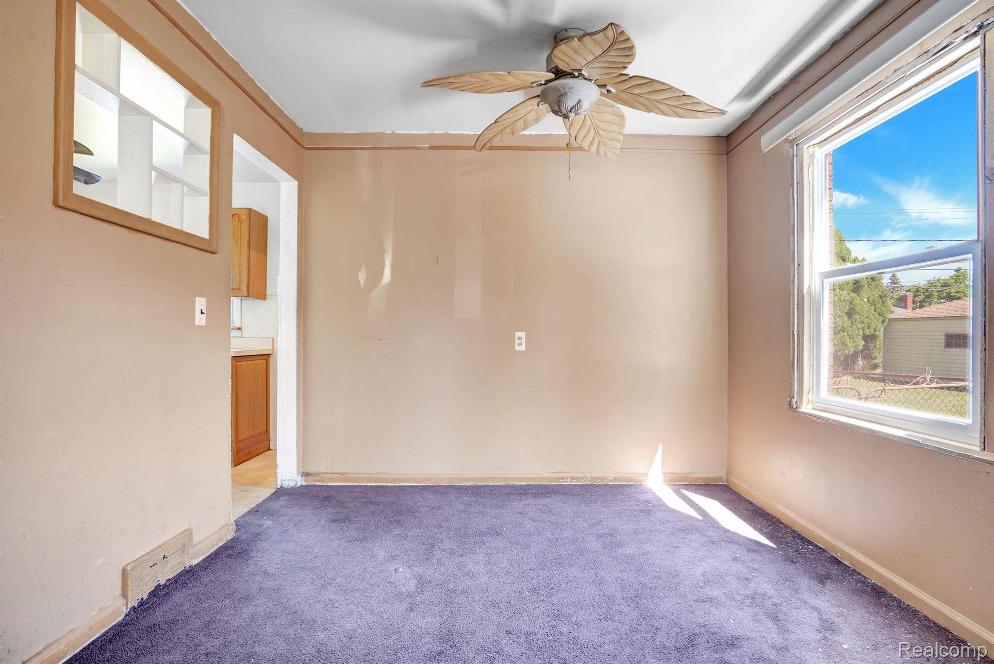 Roseville, MI 48066,28202 BOHN ST