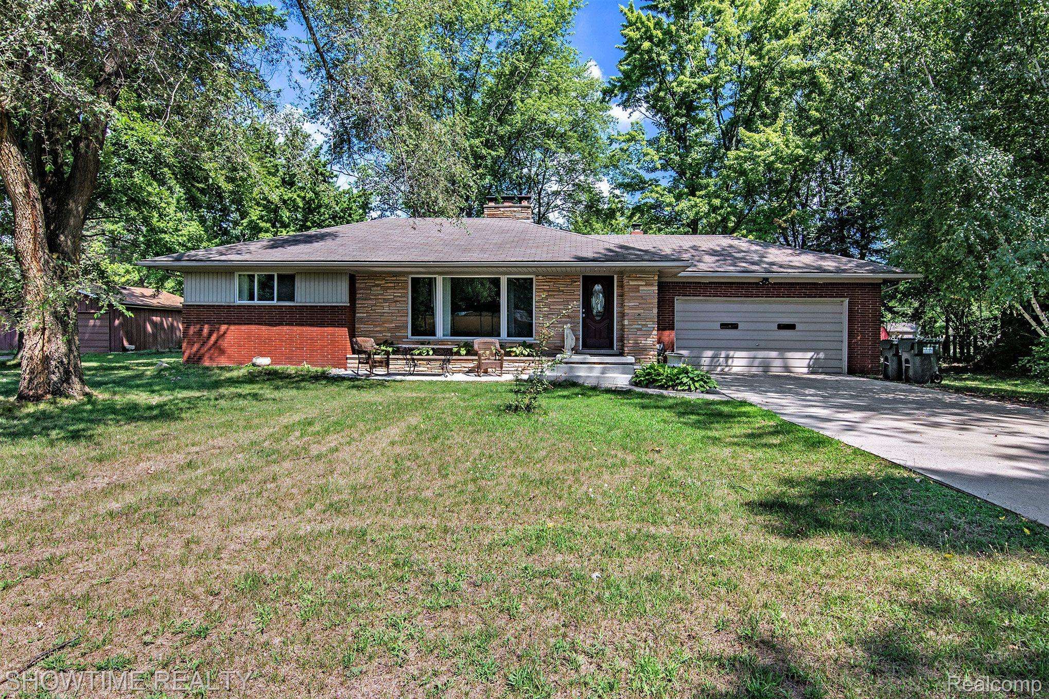 Rochester Hills, MI 48307,1831 WILLOWOOD RD