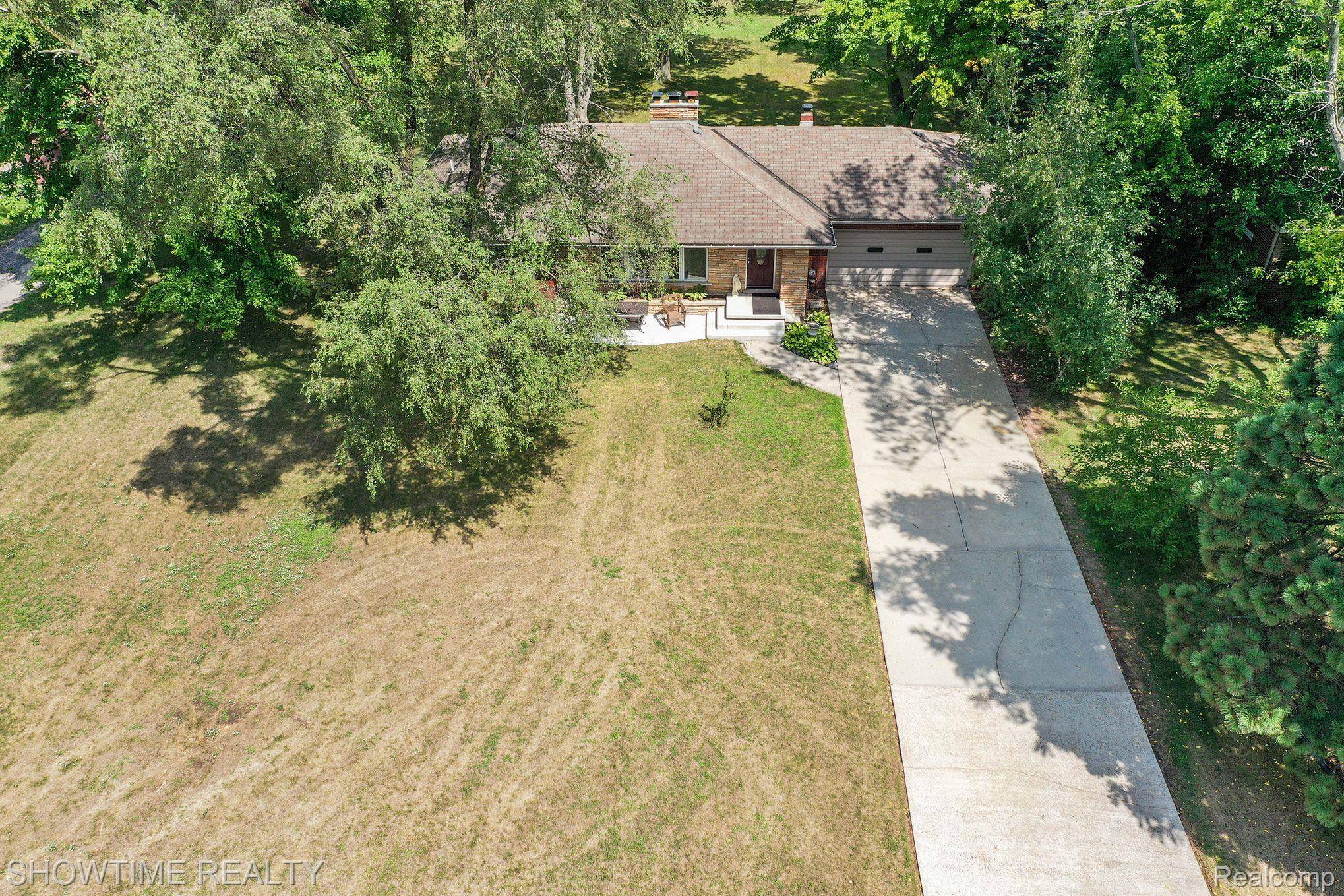 Rochester Hills, MI 48307,1831 WILLOWOOD RD