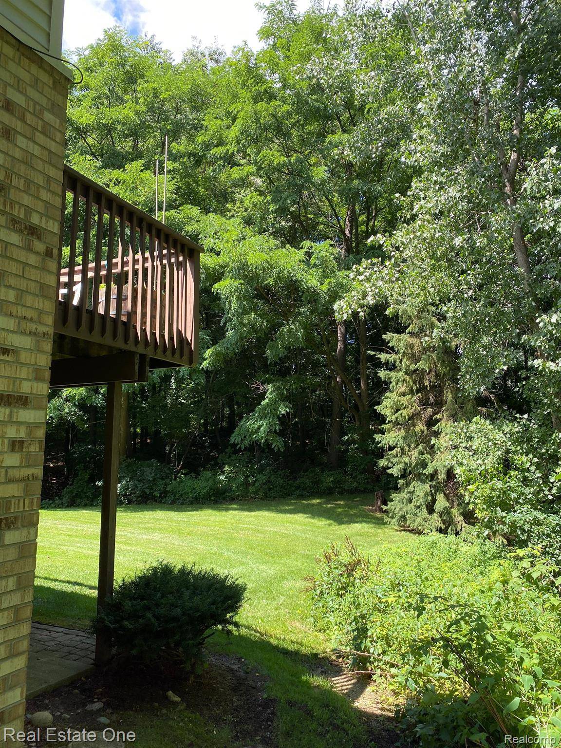 Clarkston, MI 48348,7053 S BLUEWATER DR