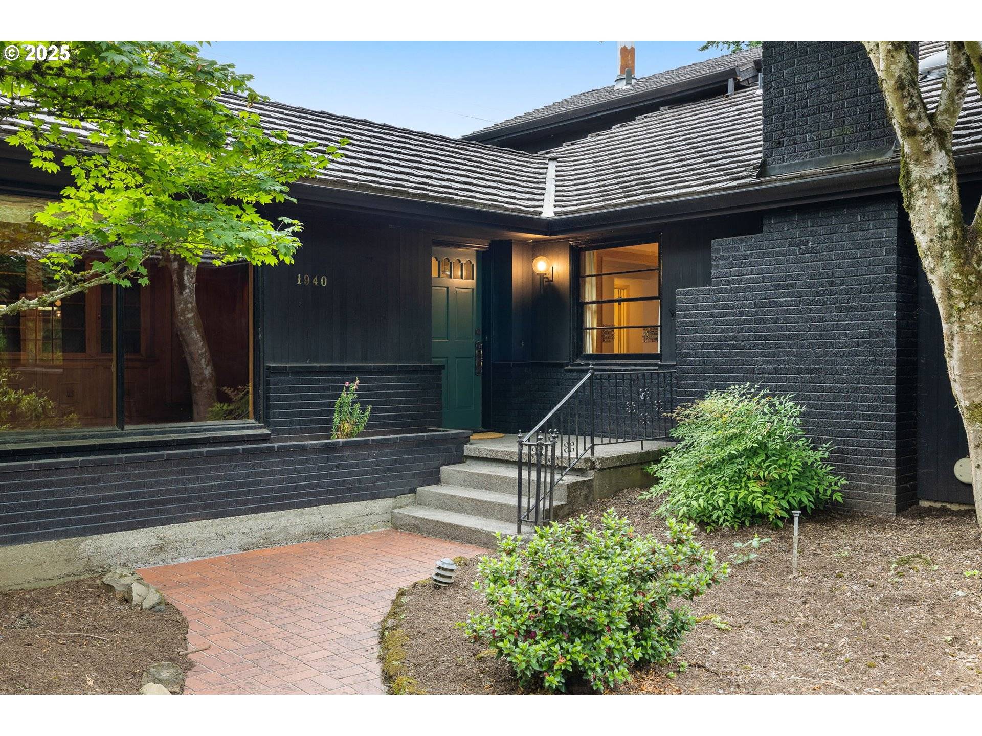 Portland, OR 97225,1940 SW 71ST AVE