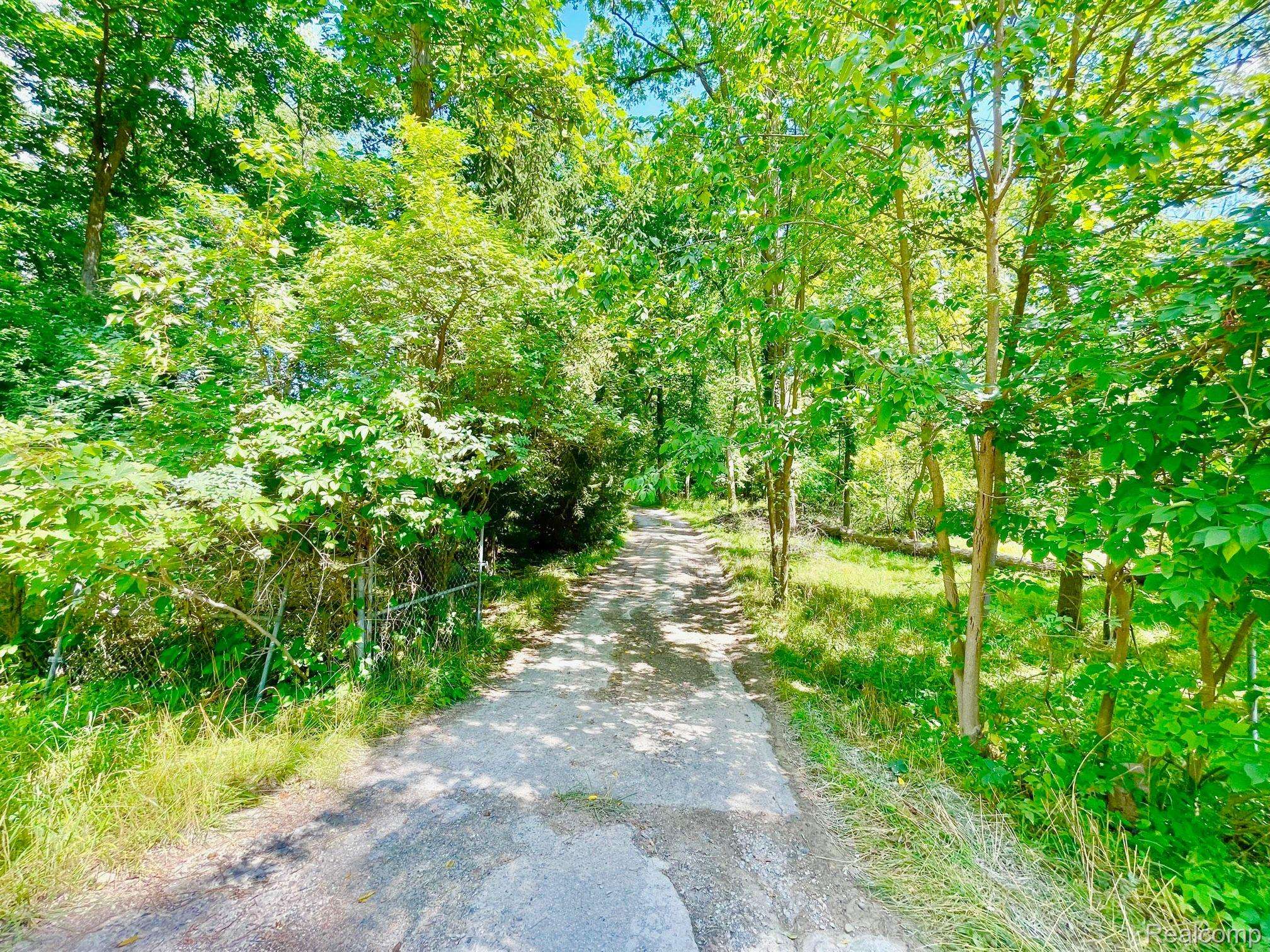 Linden, MI 48451,14347 HOGAN RD