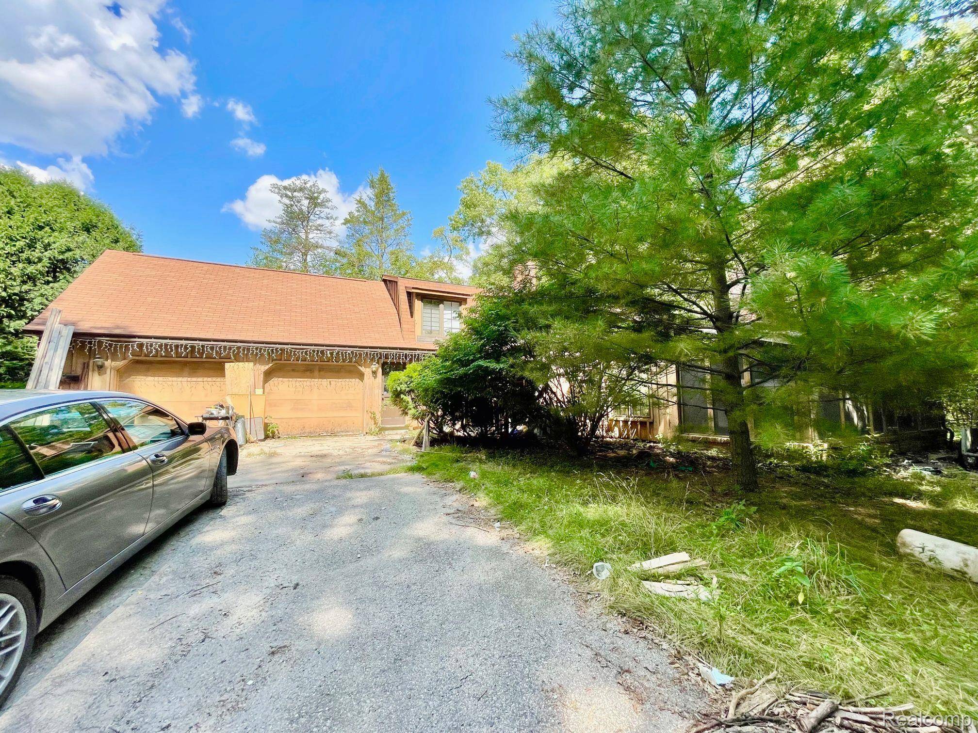 Linden, MI 48451,14347 HOGAN RD