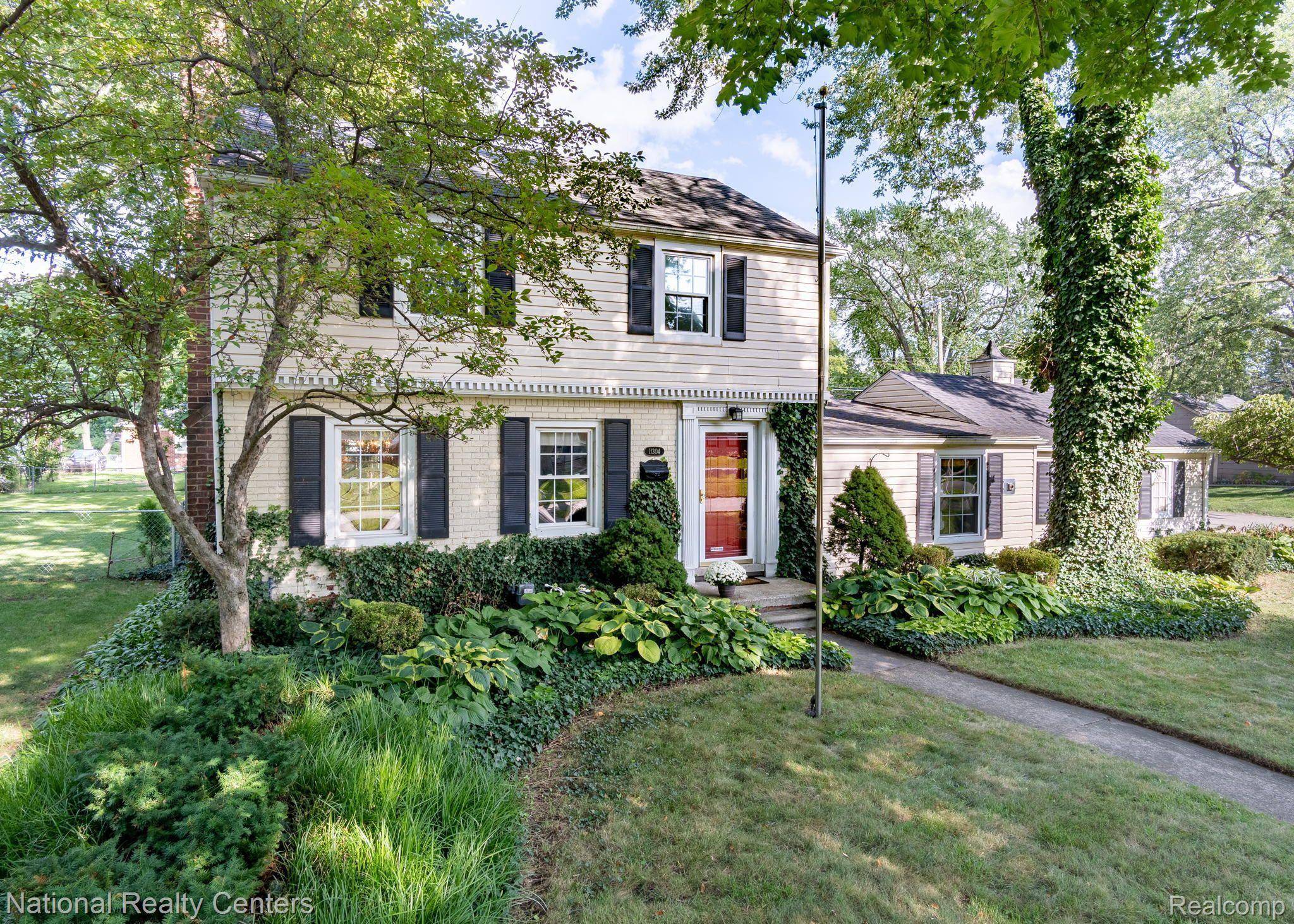 Livonia, MI 48150,11304 ARDEN ST