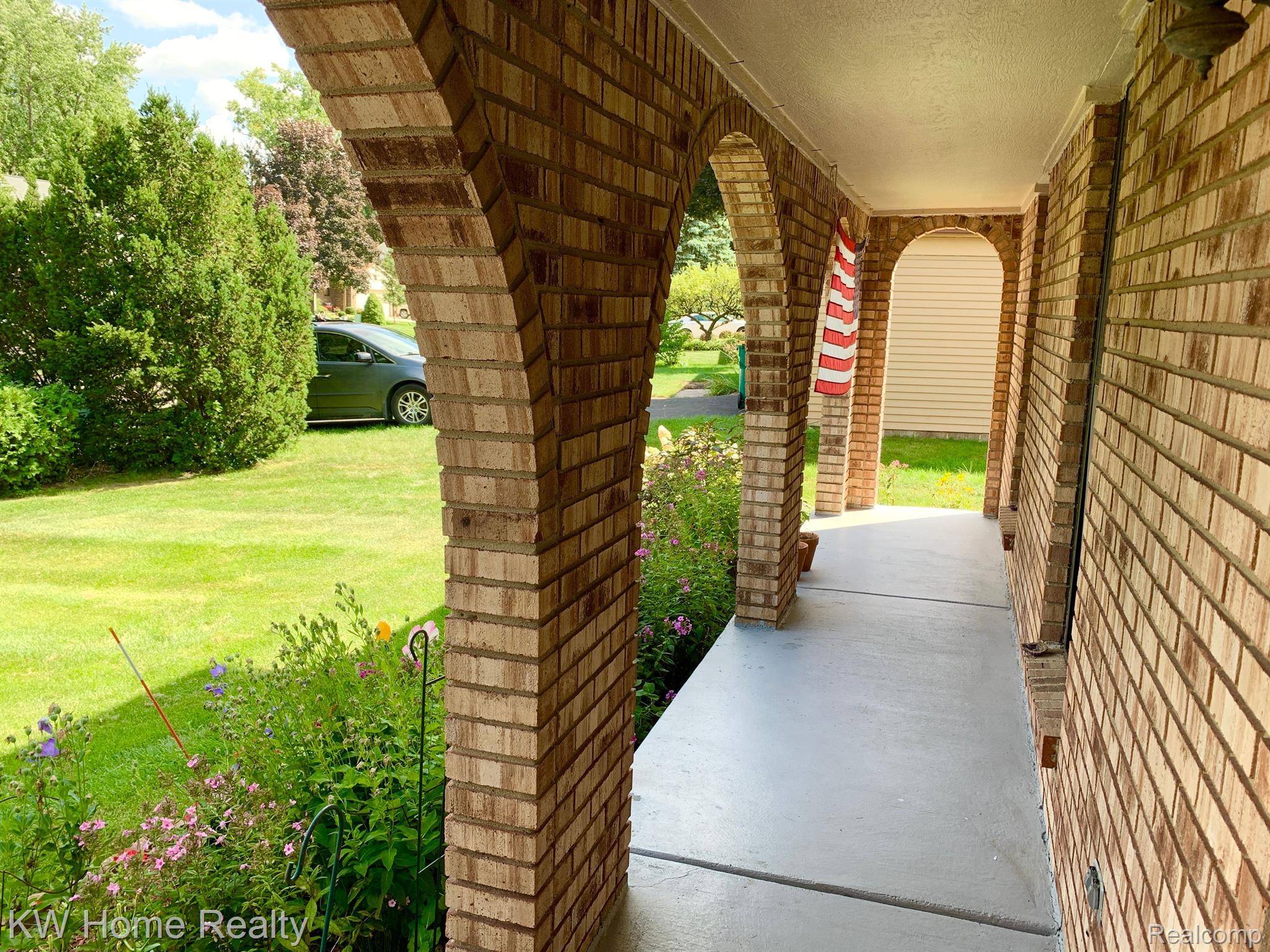 Wixom, MI 48393,1403 CHERRYSTONE CT