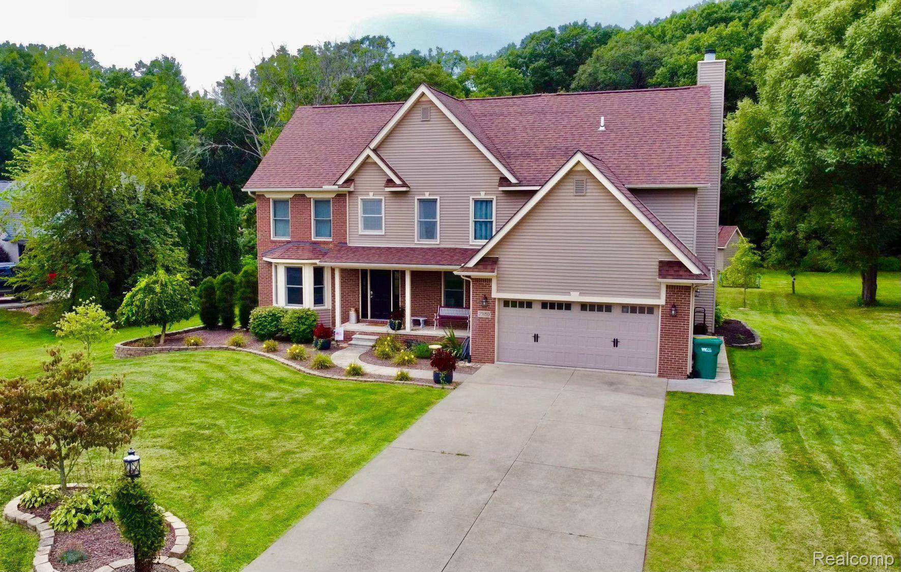 New Boston, MI 48164,25180 AUSTIN DR