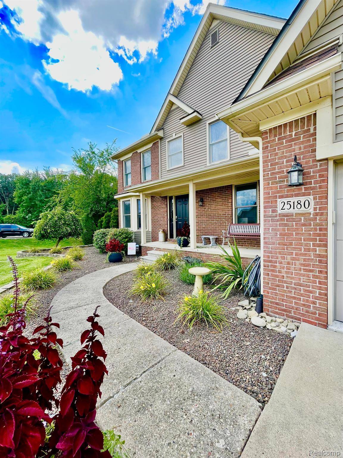 New Boston, MI 48164,25180 AUSTIN DR