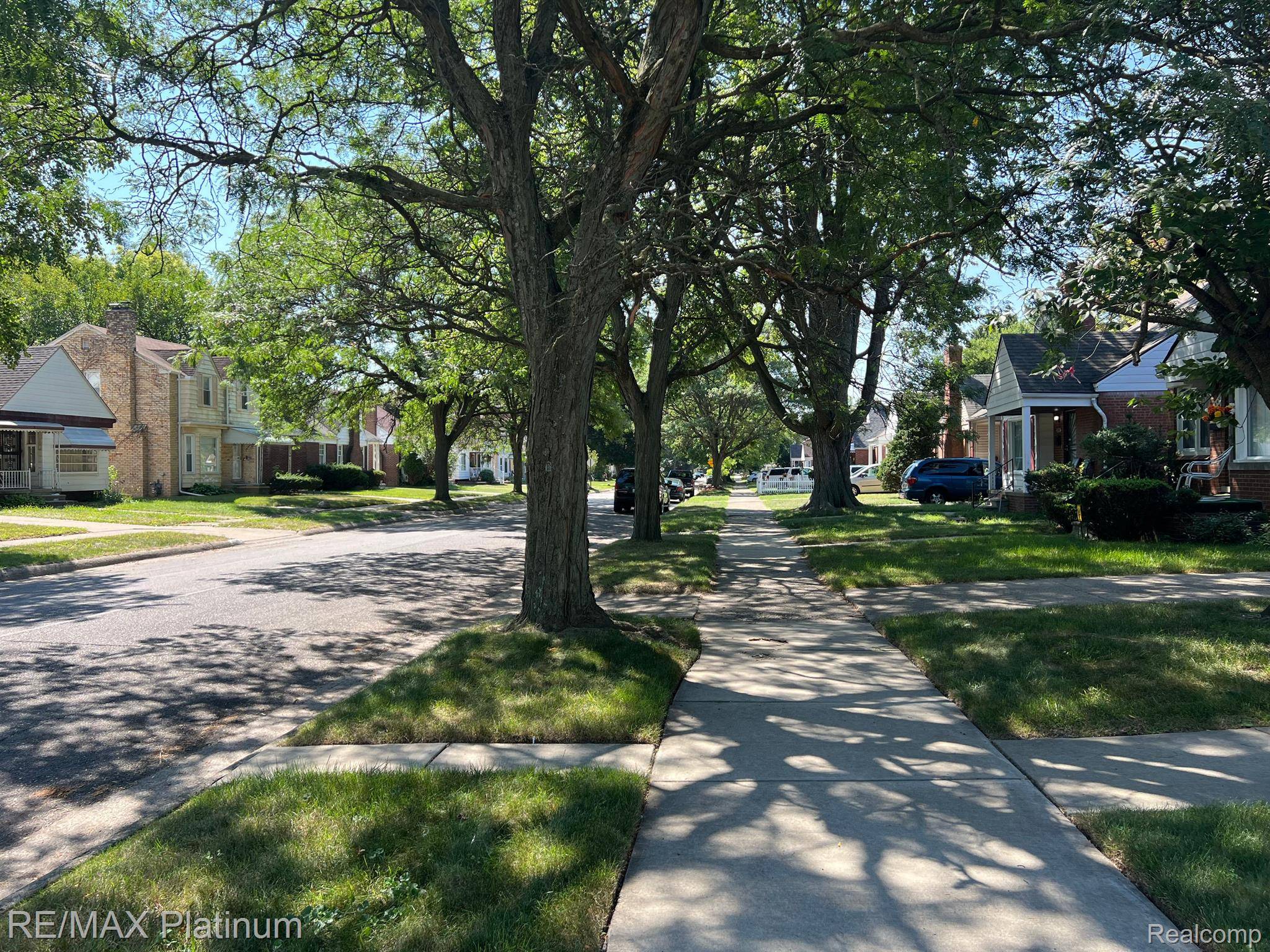 Redford, MI 48239,11303 BRAMELL