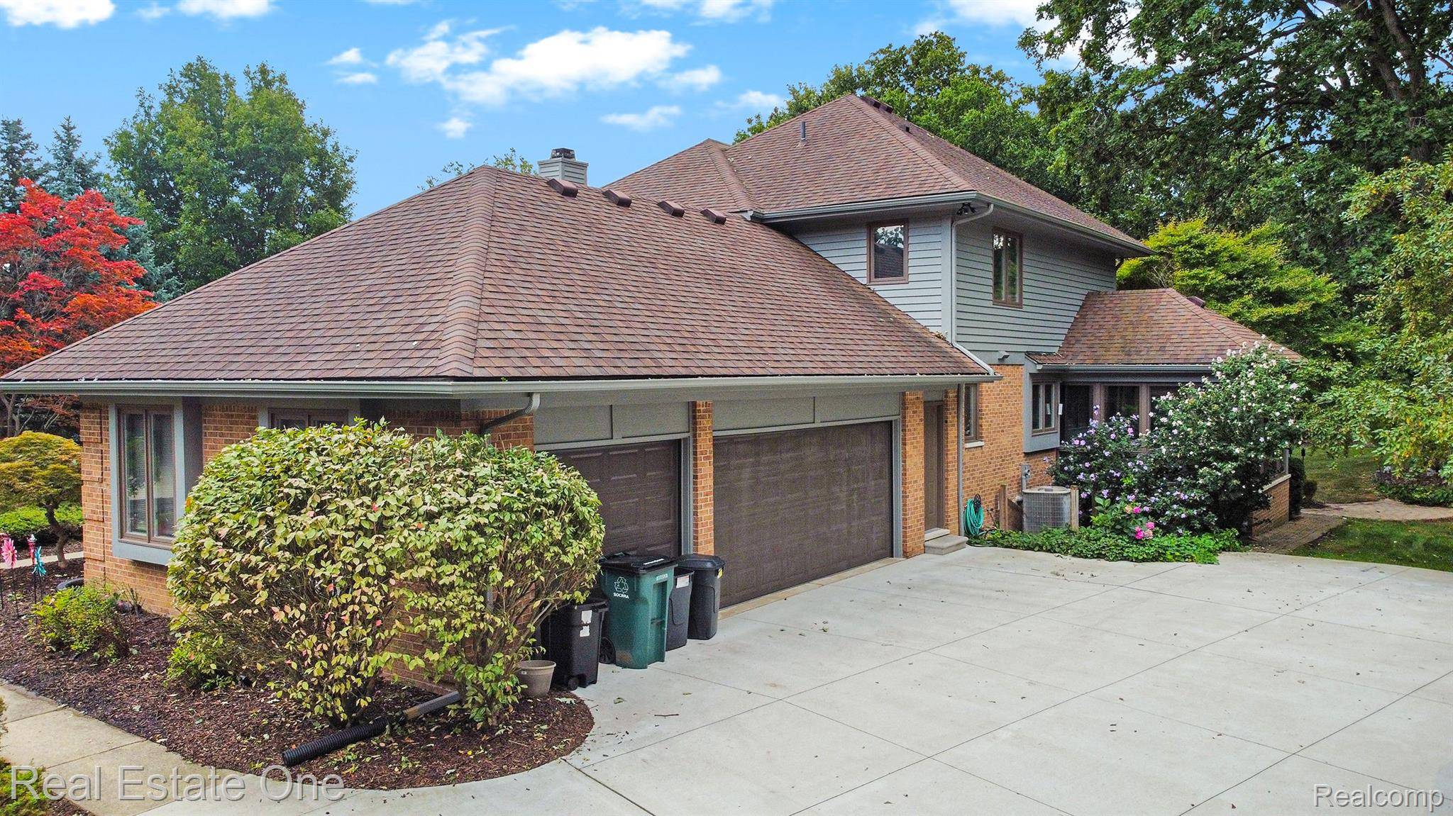 Troy, MI 48098,1063 PADDOCK