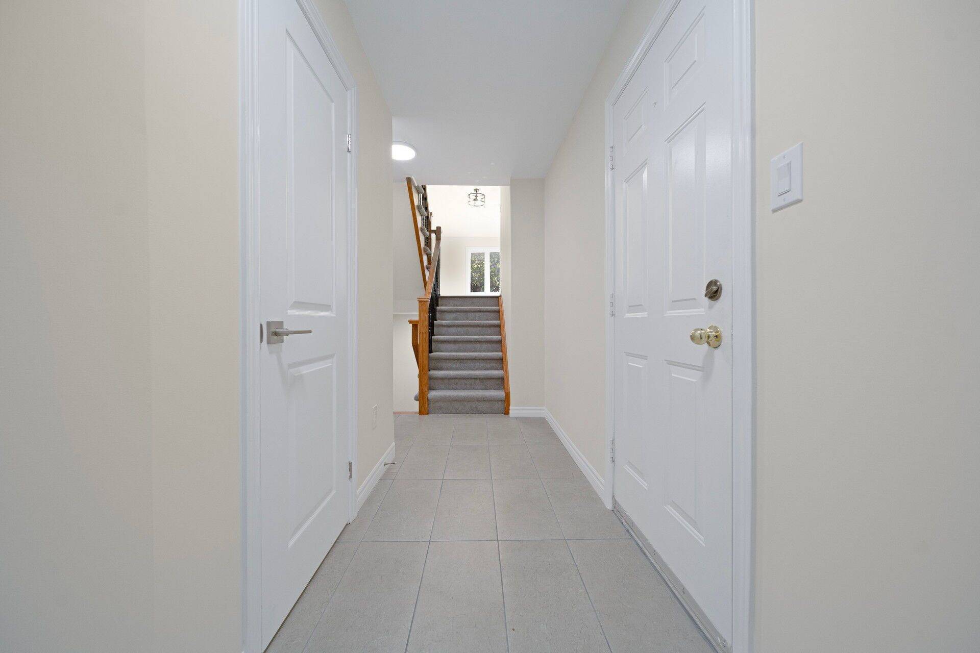 Mississauga, ON L5M 6E9,1575 South Parade CT #37