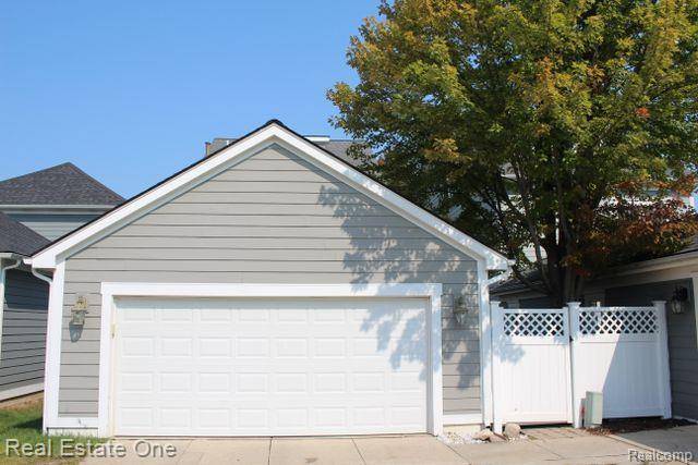 Auburn Hills, MI 48326,3840 Forester Boulevard