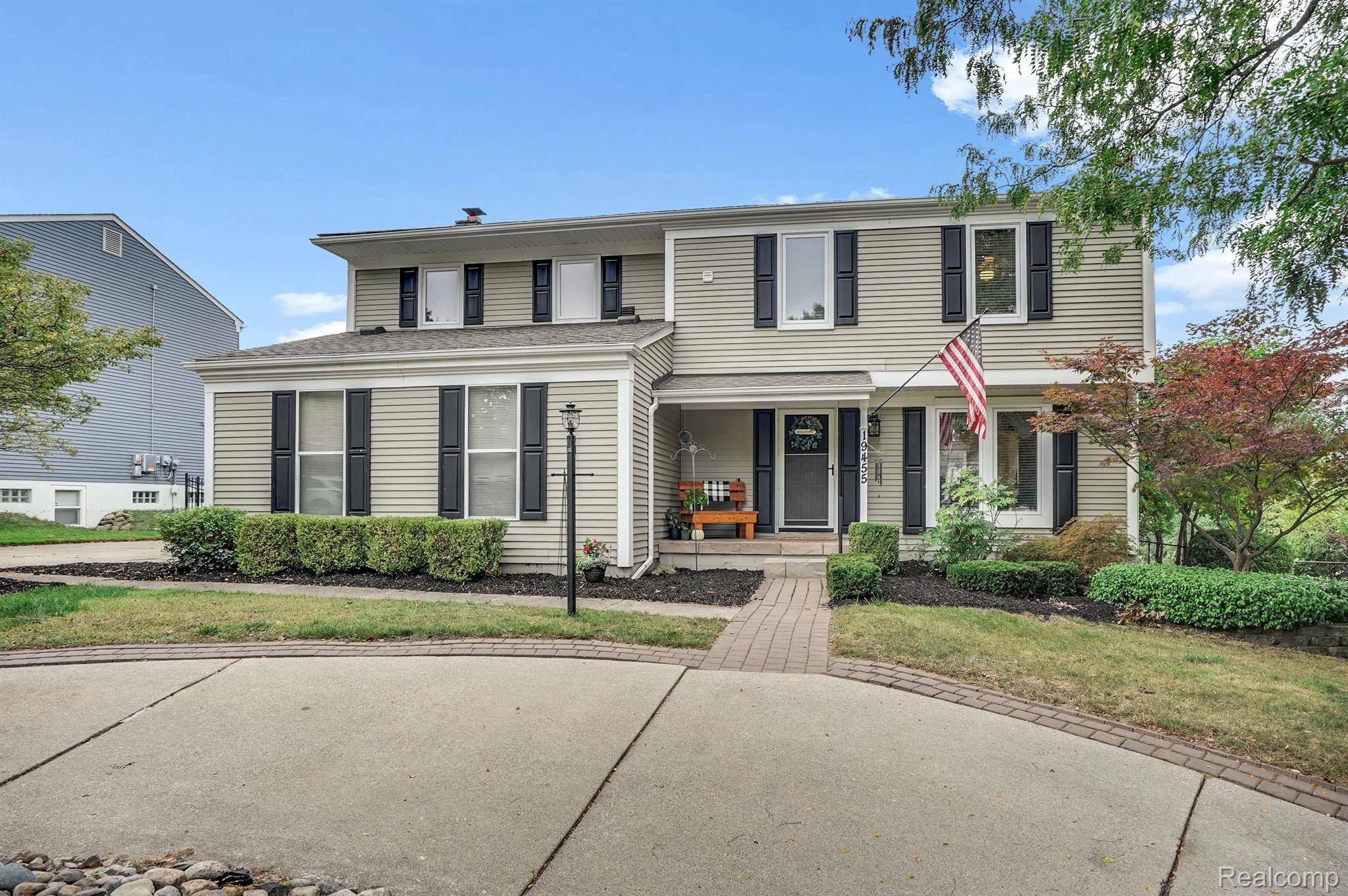 Northville, MI 48167,19455 SCENIC HARBOUR DR