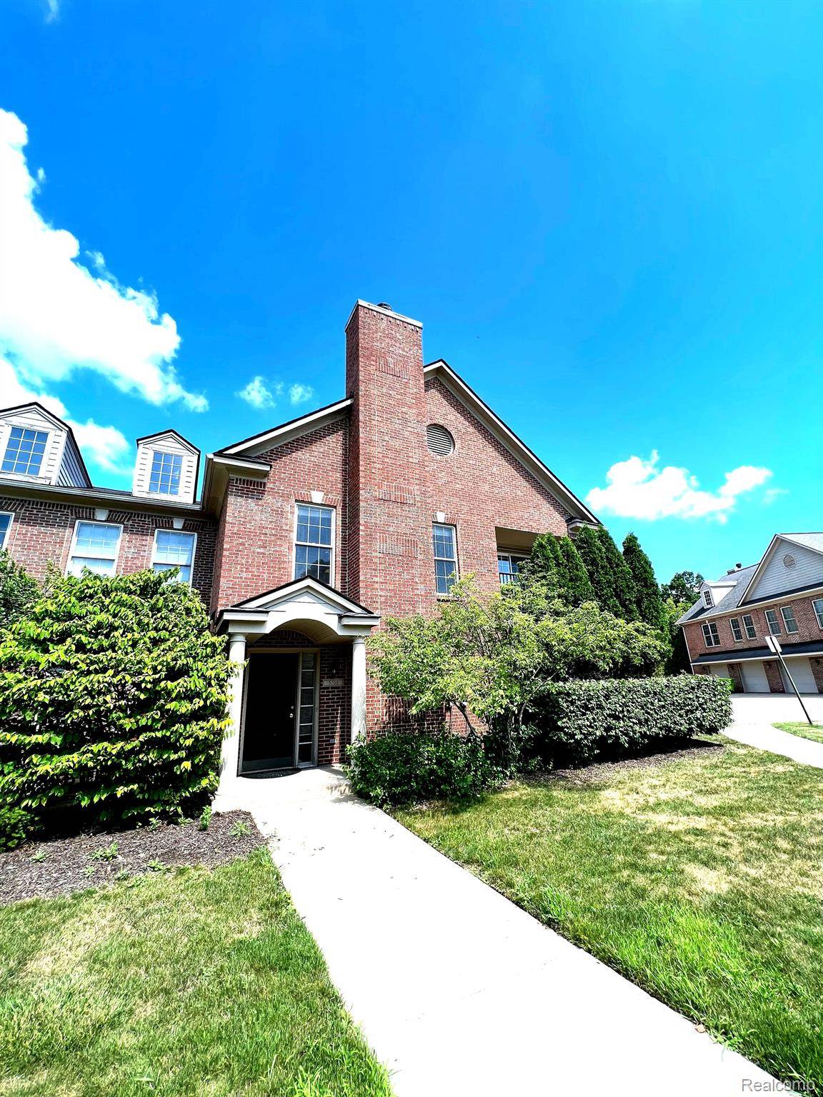 Ypsilanti, MI 48197,5708 WELLESLEY LN #115