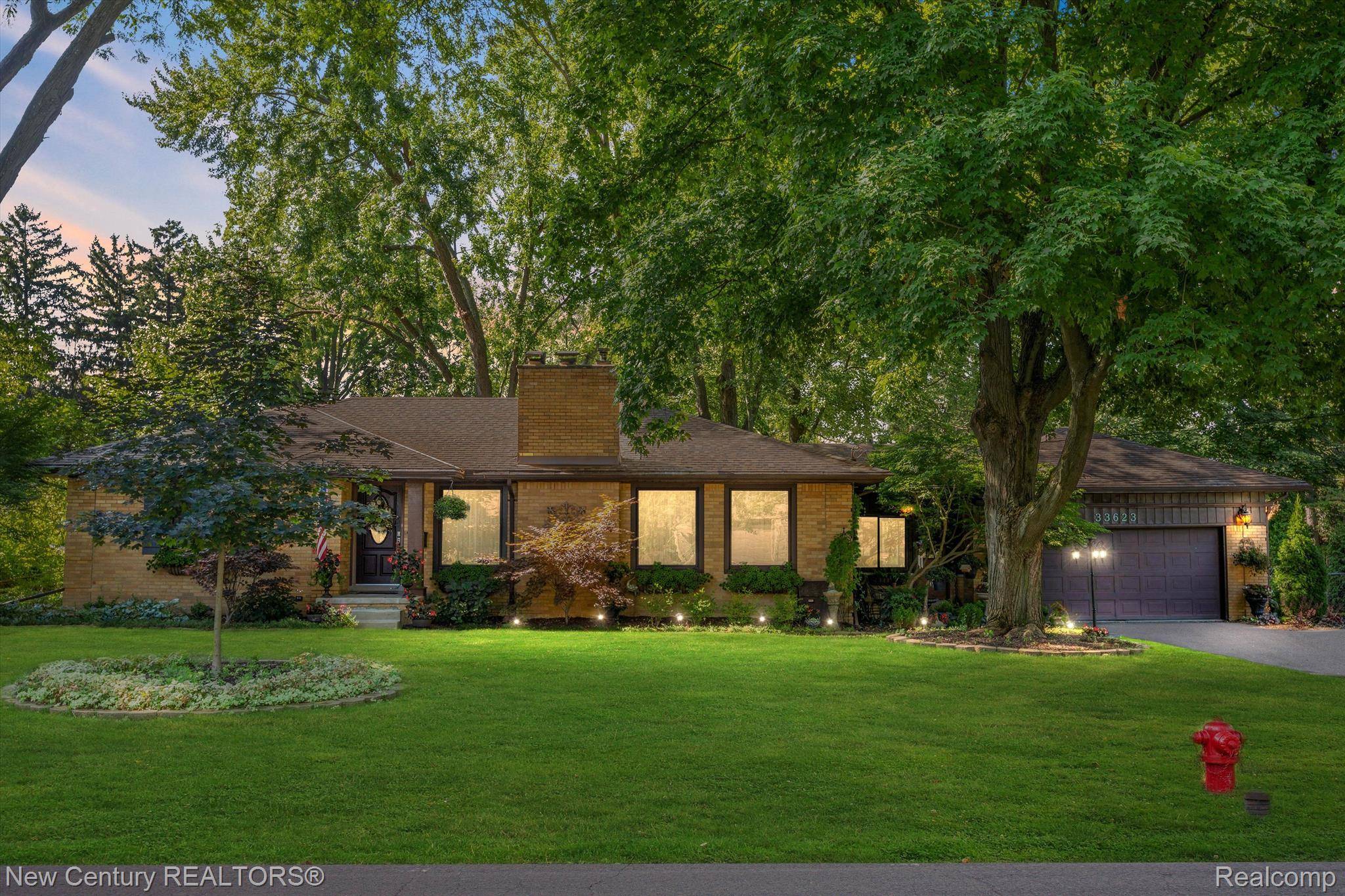 Farmington, MI 48335,33623 HILLCREST DR