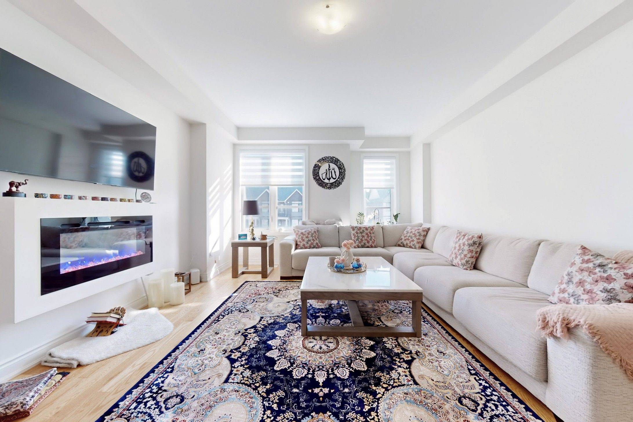 Oakville, ON L6H 0V9,3227 Sixth Line