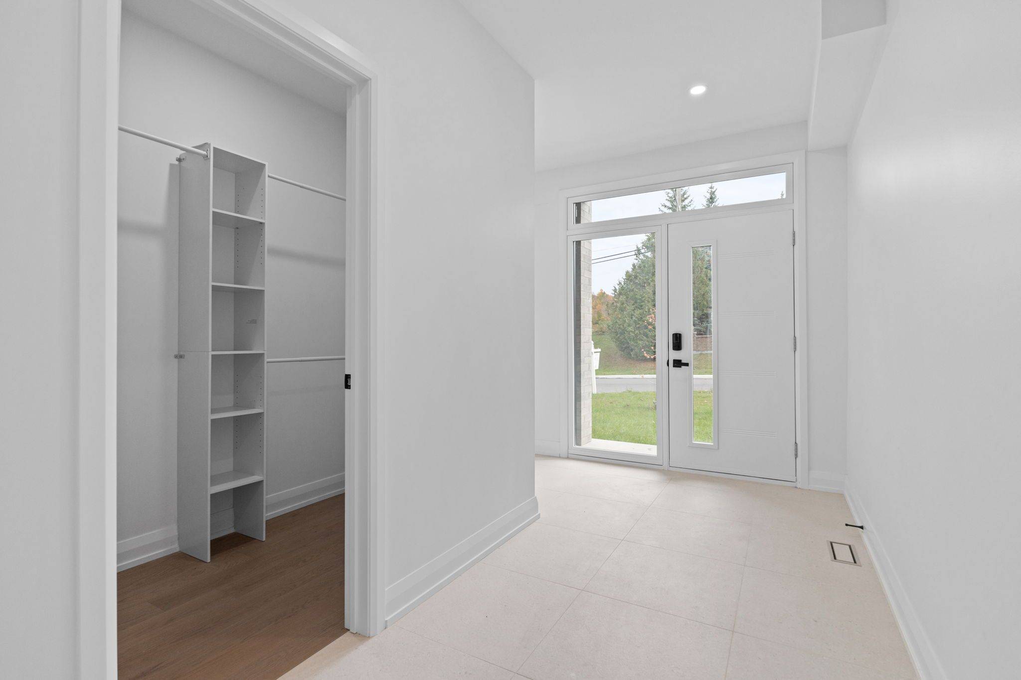 Orleans - Convent Glen And Area, ON K1C 1H4,6817 Notre Dame ST