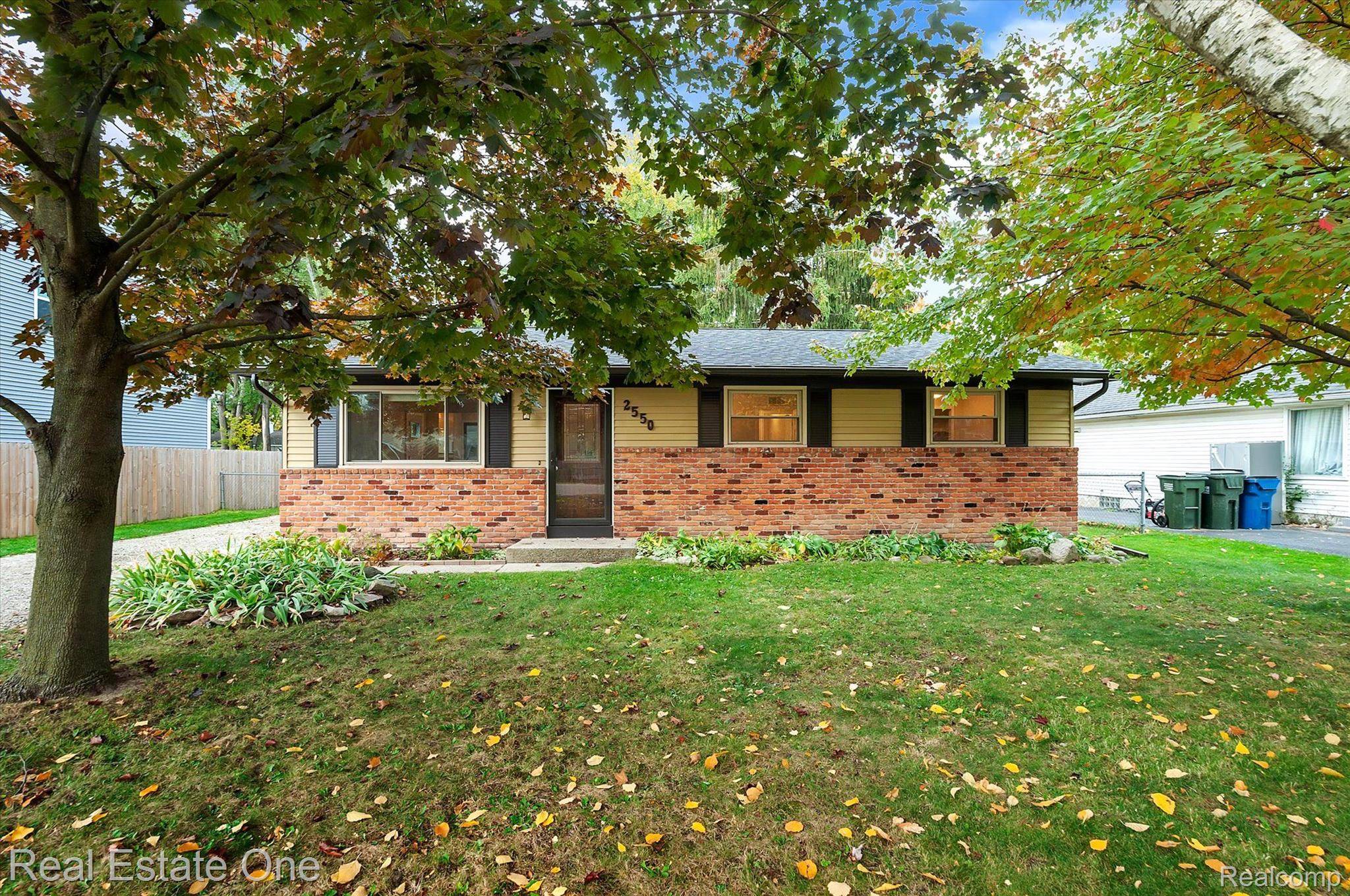 Rochester Hills, MI 48307,2550 LONGVIEW AVE