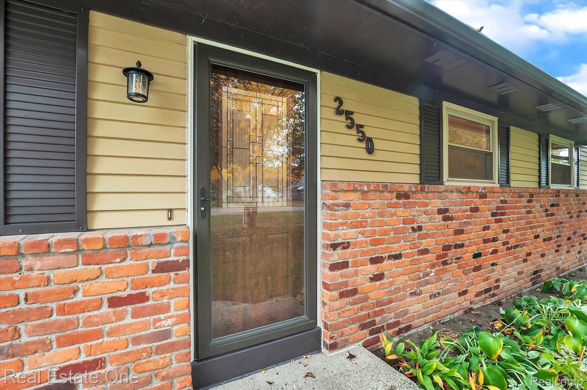 Rochester Hills, MI 48307,2550 LONGVIEW AVE