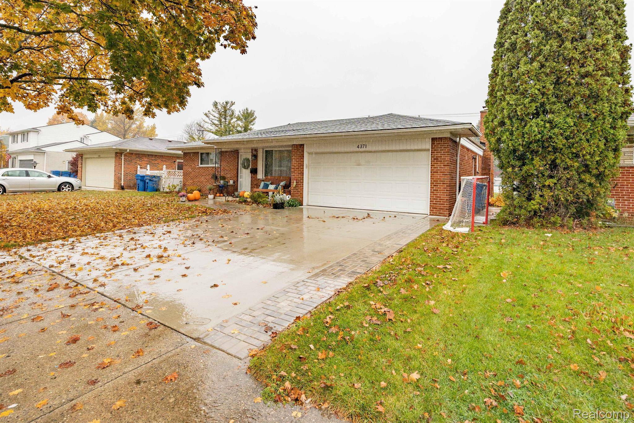 Warren, MI 48092,4371 BURSSENS DR