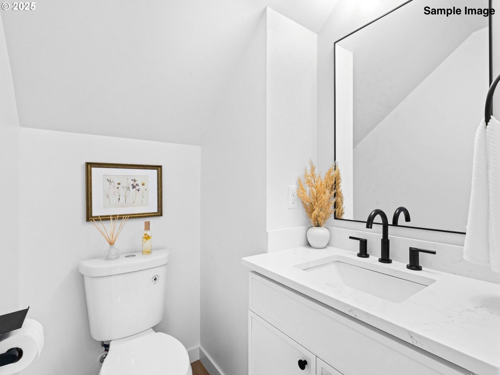 Portland, OR 97216,8416 SE Clay ST #4