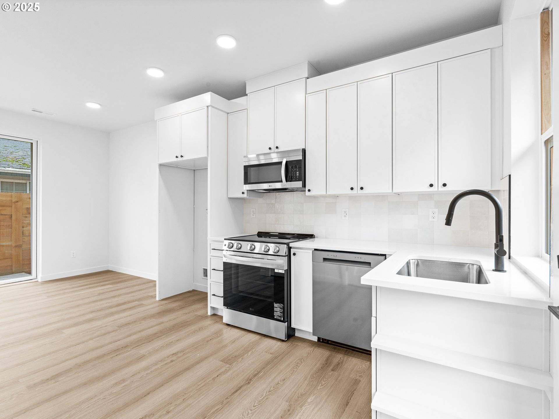 Portland, OR 97216,8420 SE Clay ST