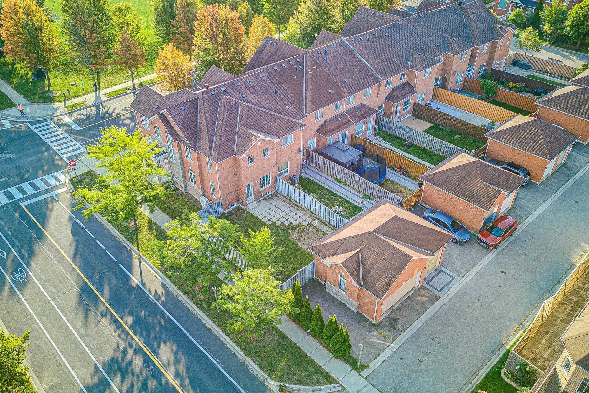 Markham, ON L6C 2Y3,496 The Bridle WALK